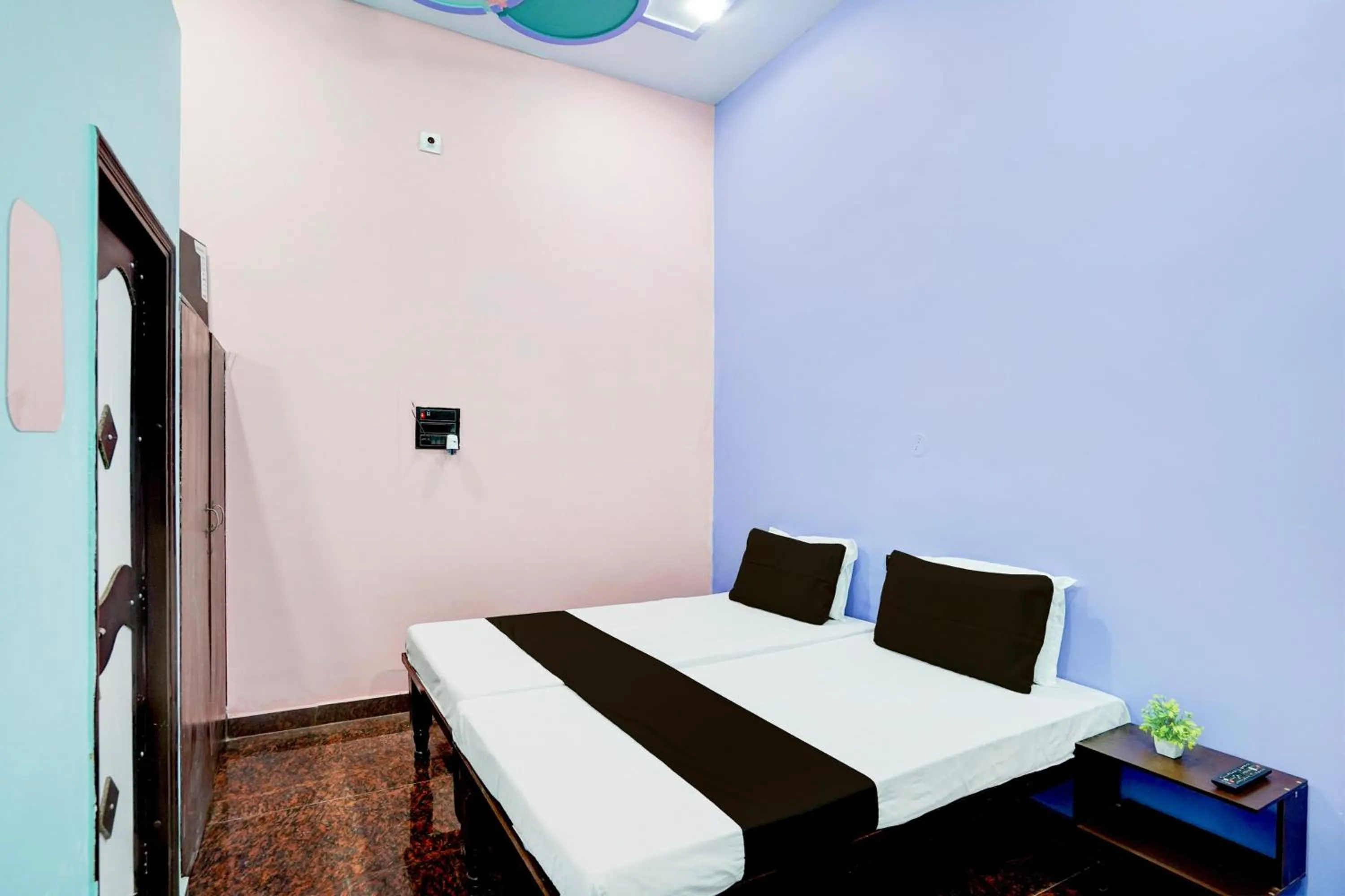 Bedroom, Bed in Hotel O HALDIRAMA HOTEL AND RESTAURANT