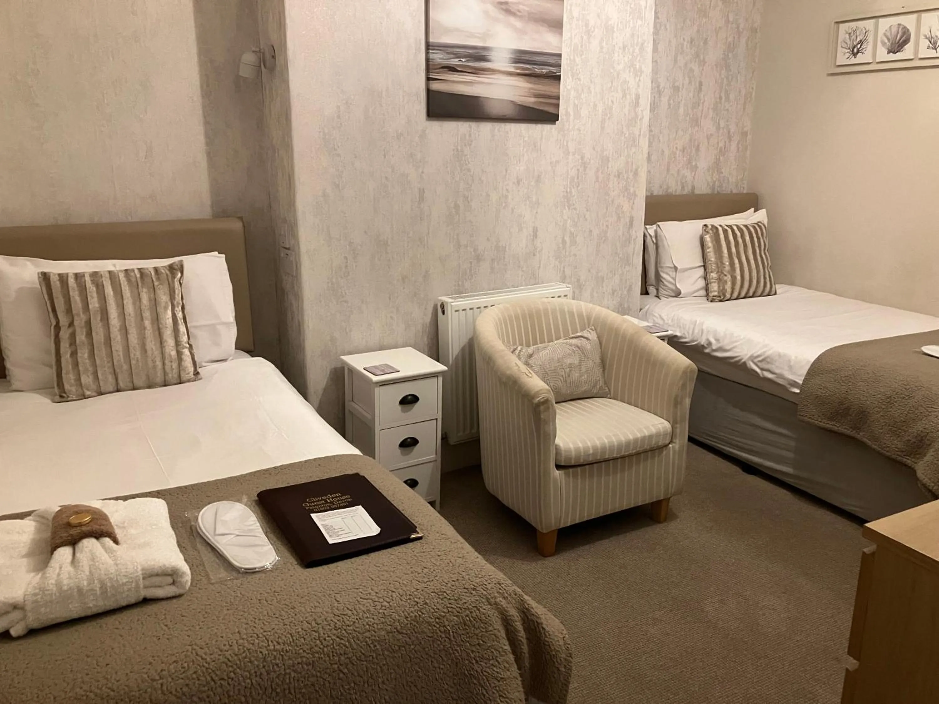 Bed in Cliveden Guest House