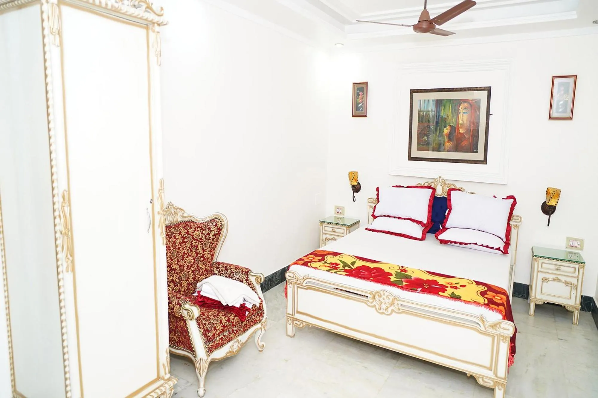 Bed in FabHotel Prime Indeedcare Resort - 500m from Bakkhali Sea Beach