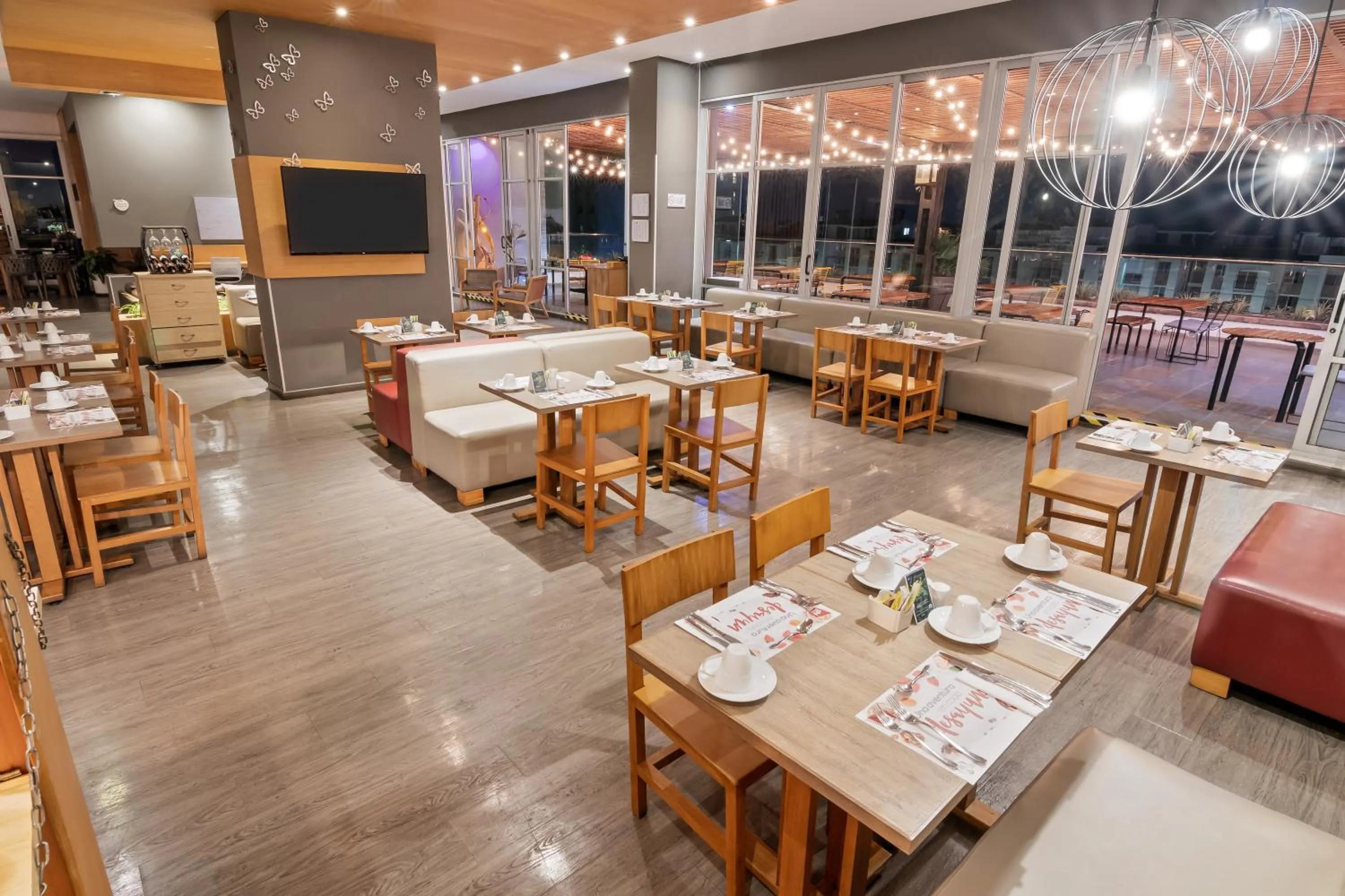 Restaurant/places to eat in GHL Style Yopal