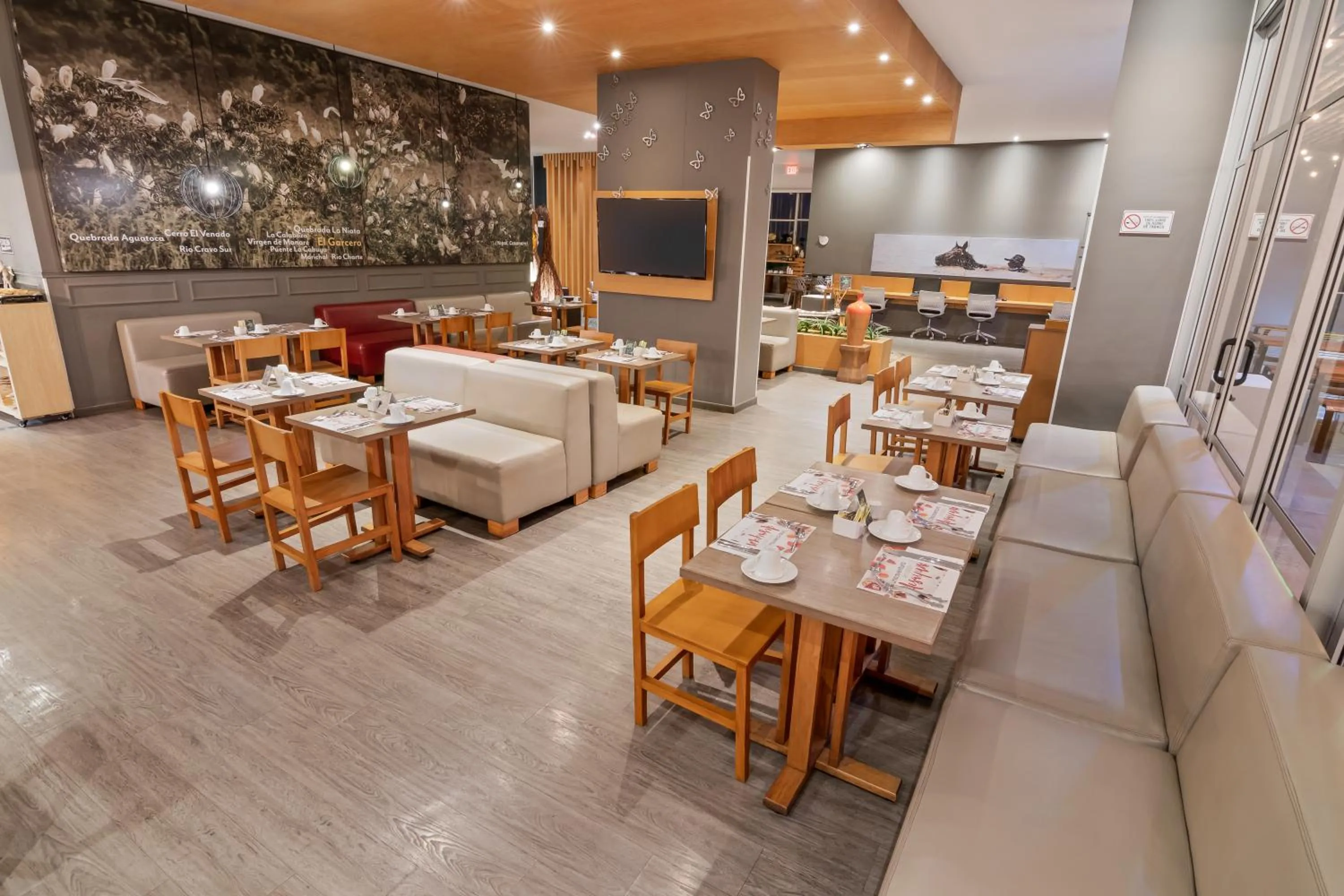 Restaurant/places to eat in GHL Style Yopal