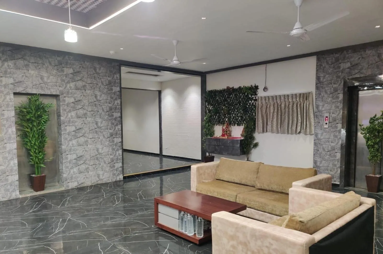 Property building in Hotel Selfie Inn