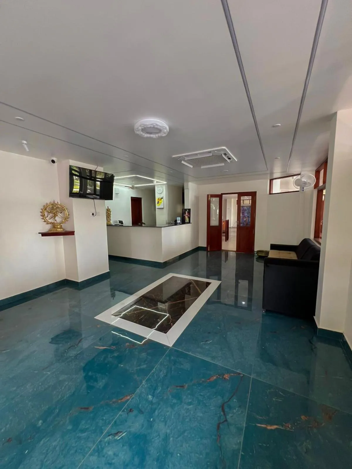 On-site shops in Skylar Seaview Beach Resort & Ayurveda Varkala