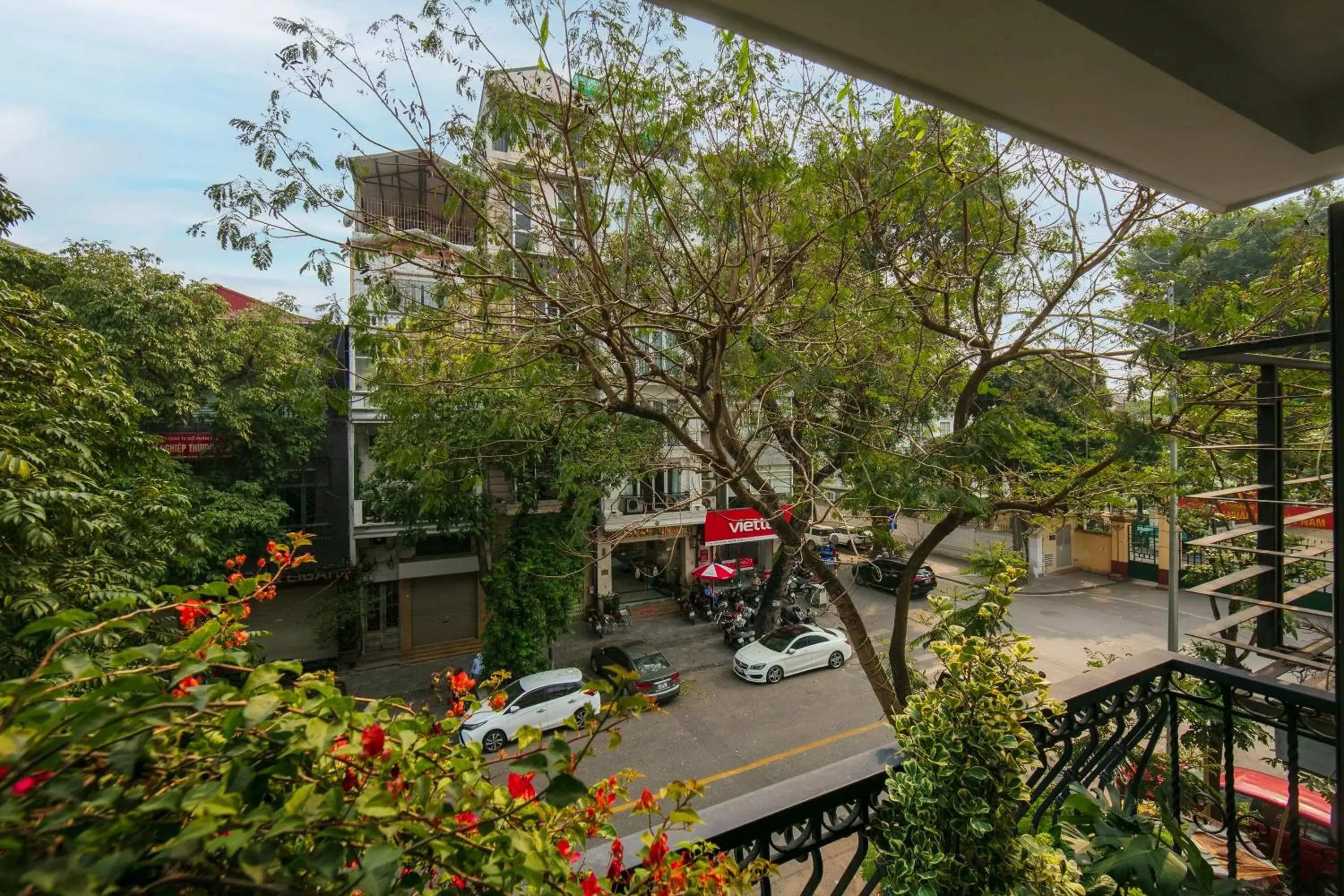 Street view in Brilliant Nature Suites & Spa Street view in Brilliant Nature Suites & Spa