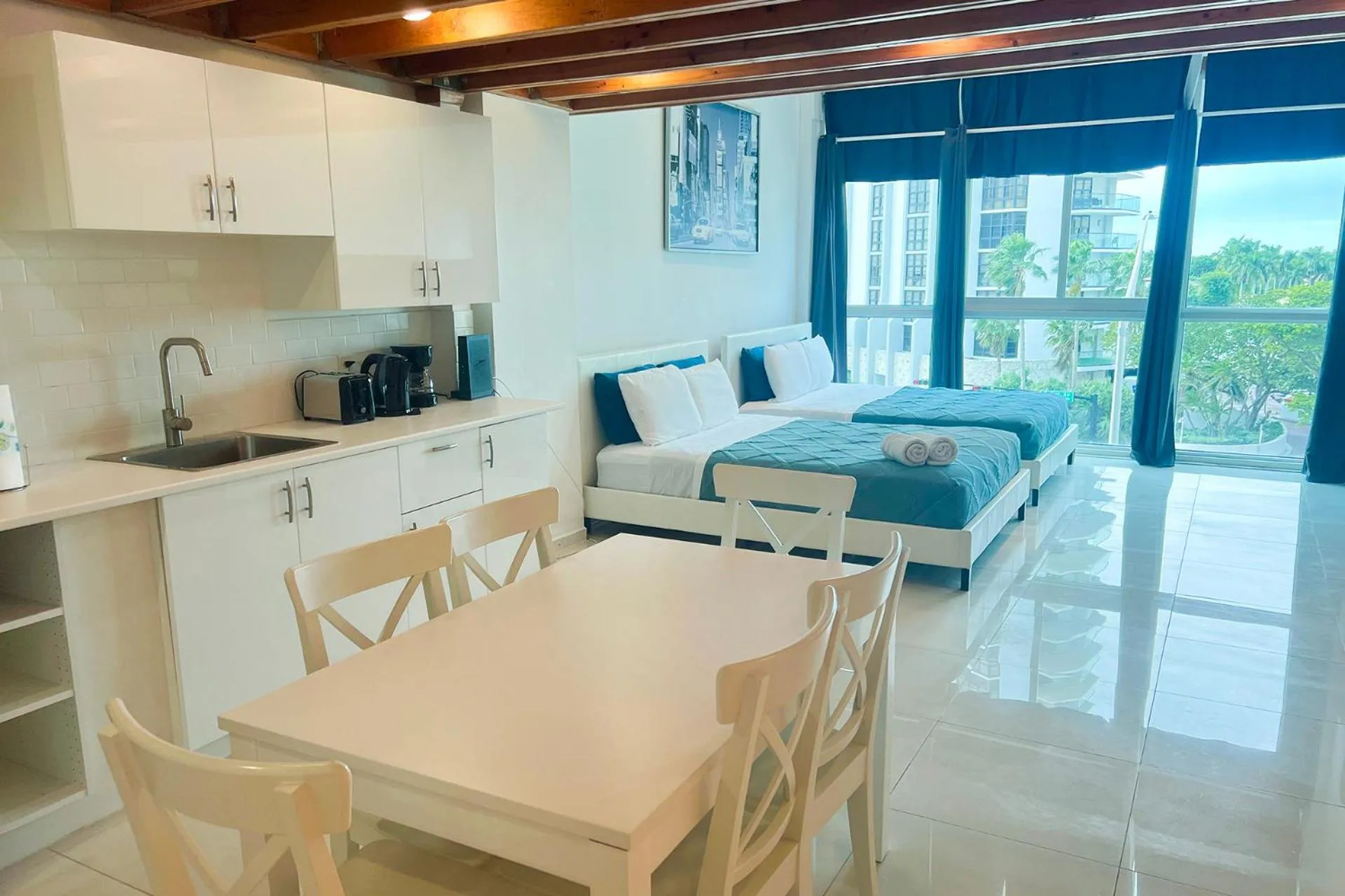 Miami Beach Apartments by MiaRentals