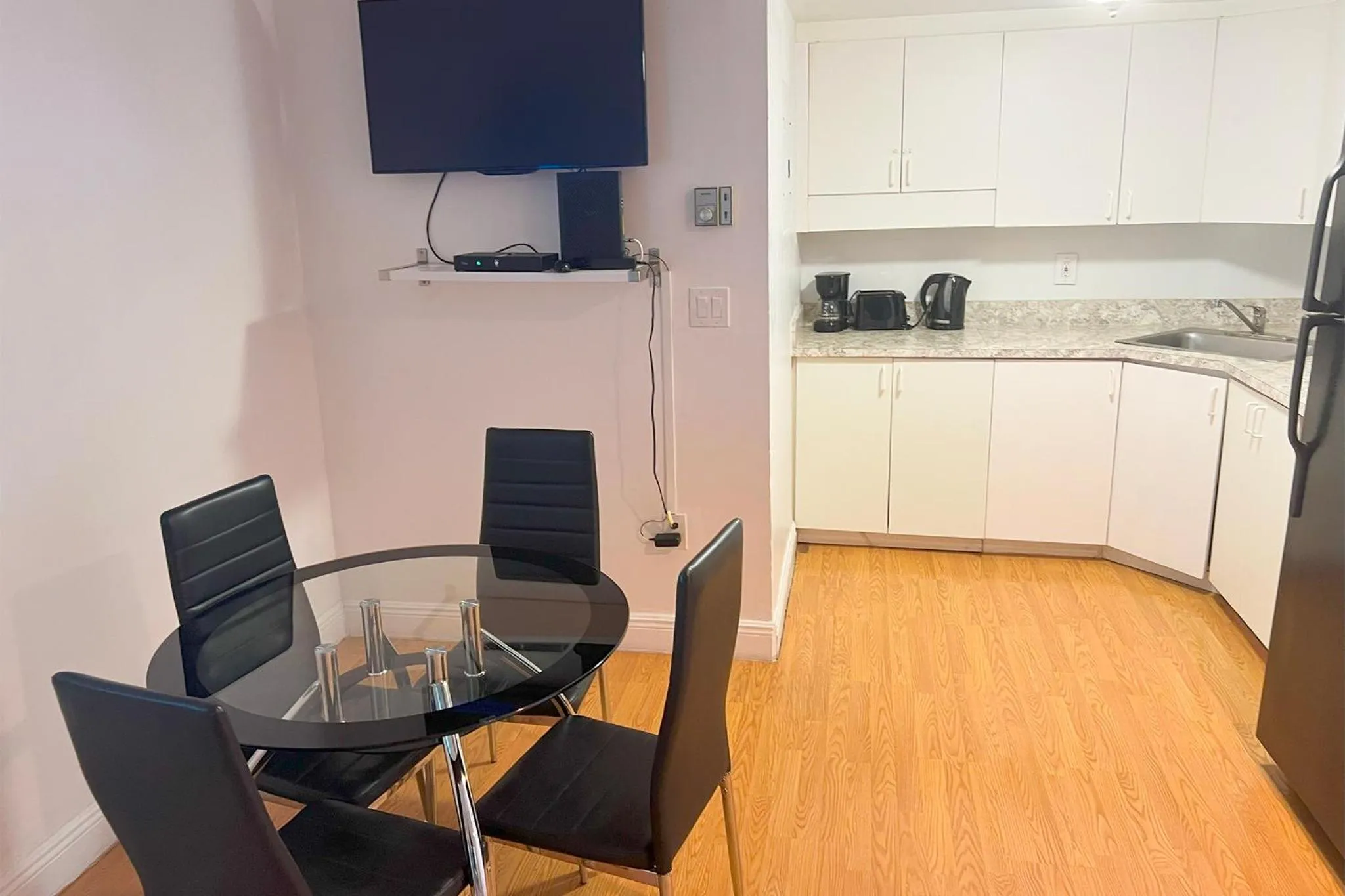 Miami Beach Apartments by MiaRentals