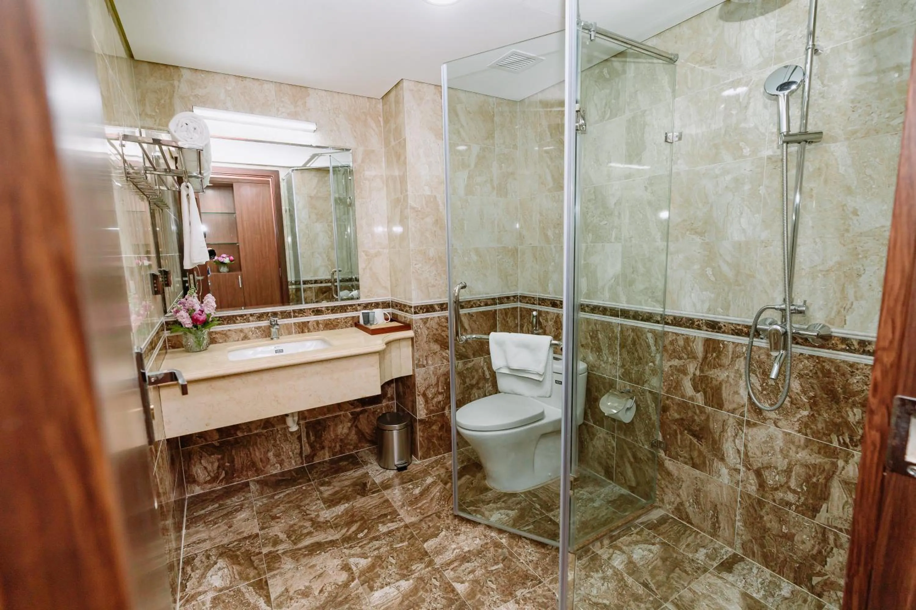 Bathroom in Legend Westlake Hotel