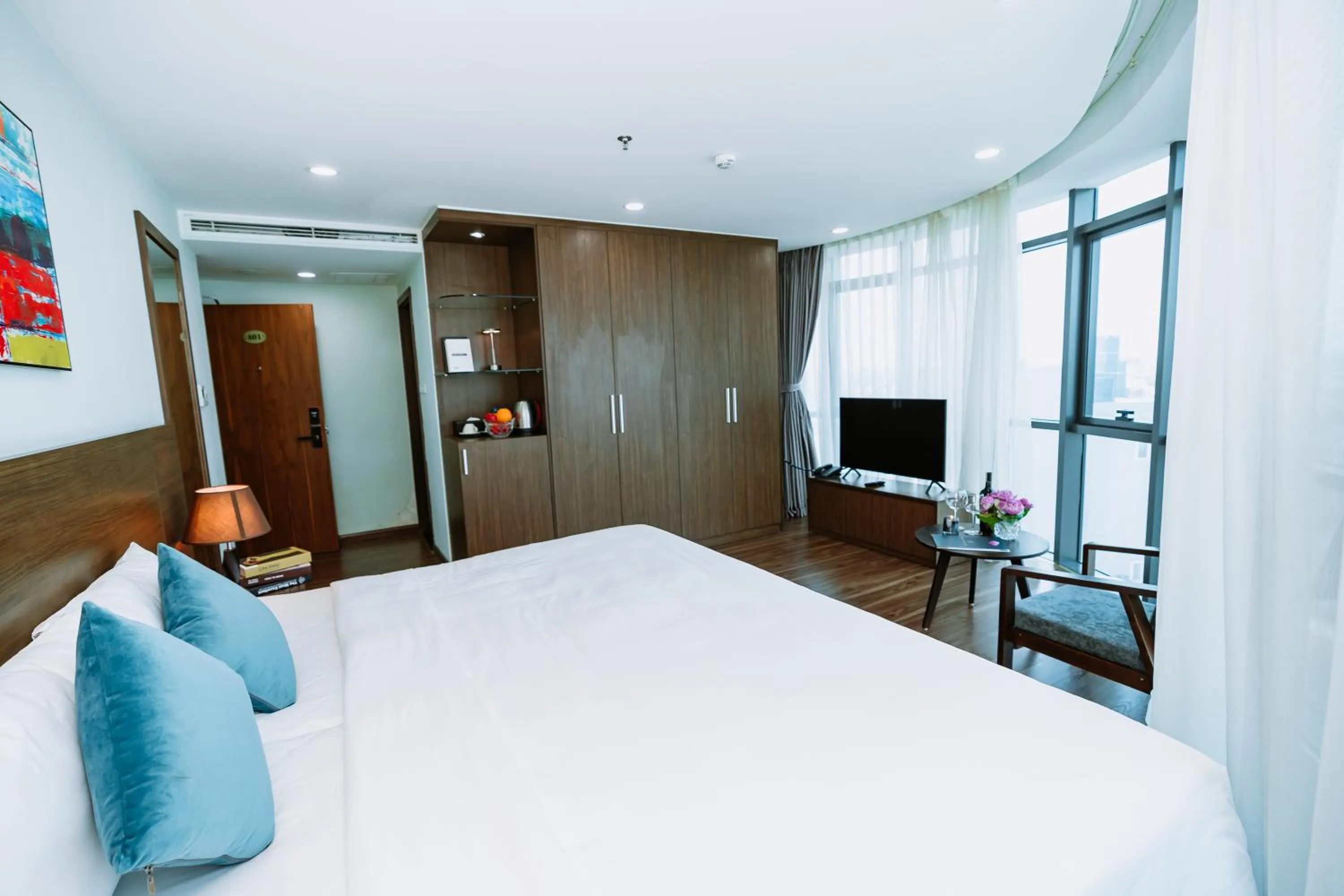 Bedroom, Bed in Legend Westlake Hotel