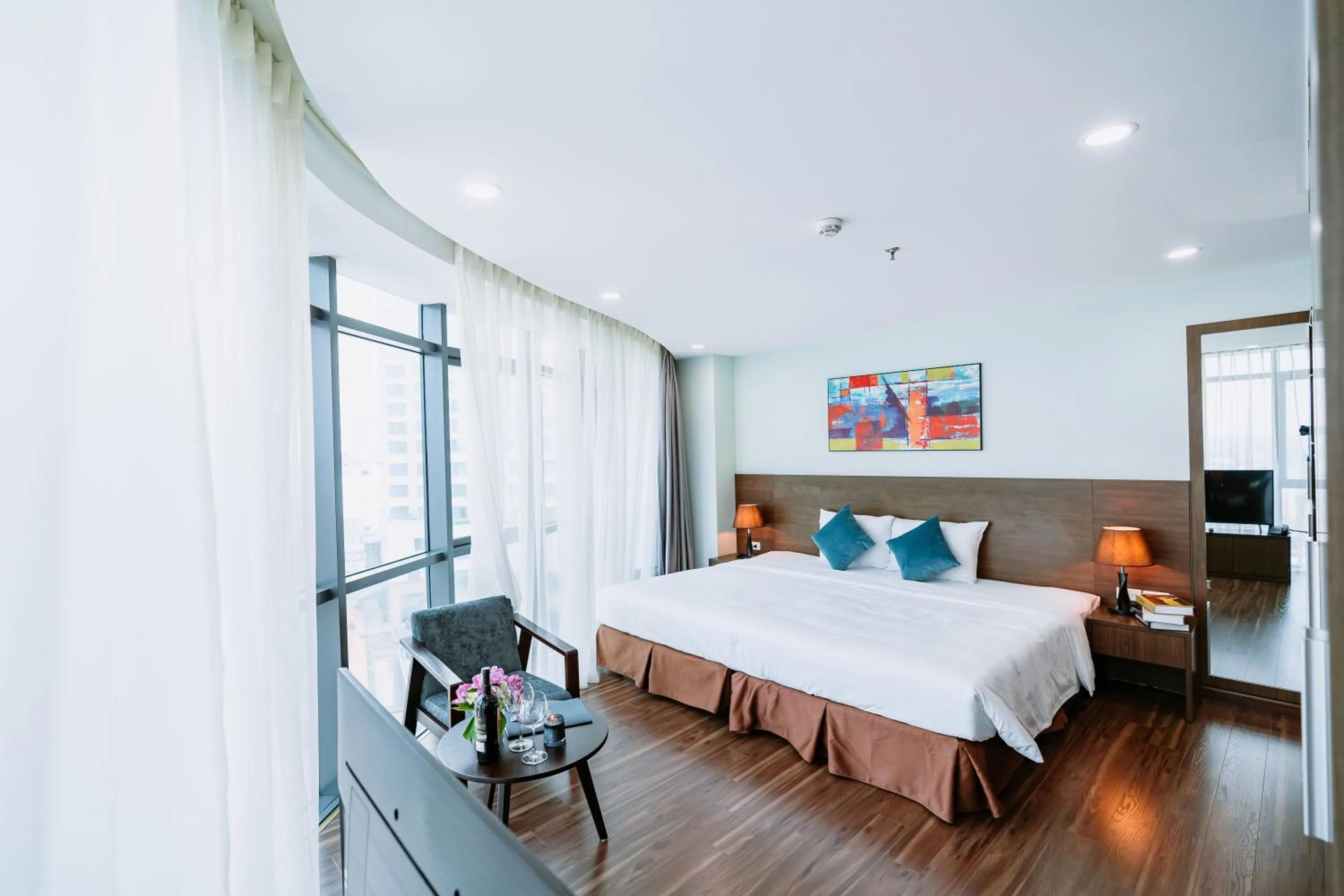 Bedroom, Bed in Legend Westlake Hotel