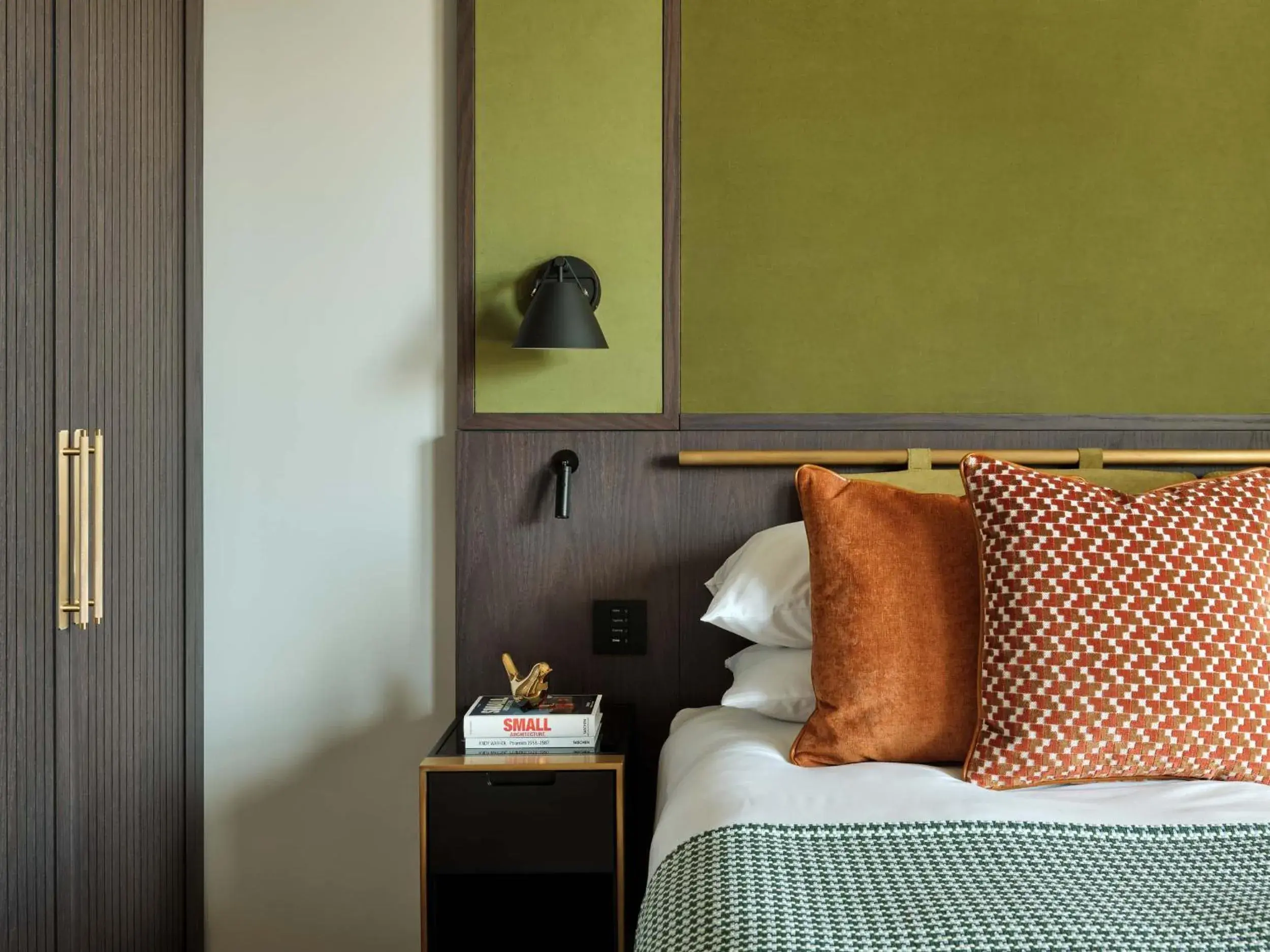 Bed in Escapade Silverstone Bed in Escapade Silverstone