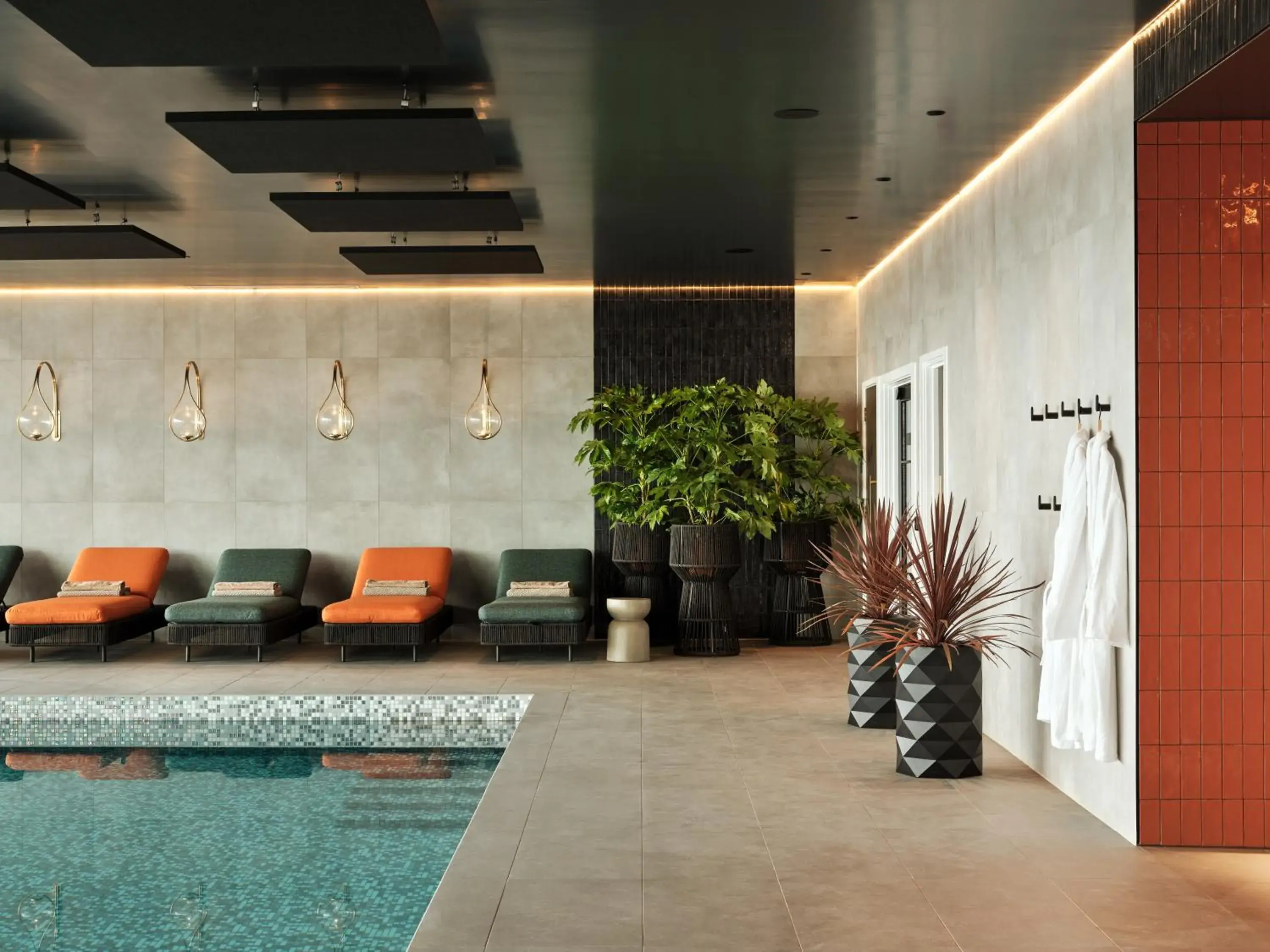 Property building in Escapade Silverstone Property building in Escapade Silverstone