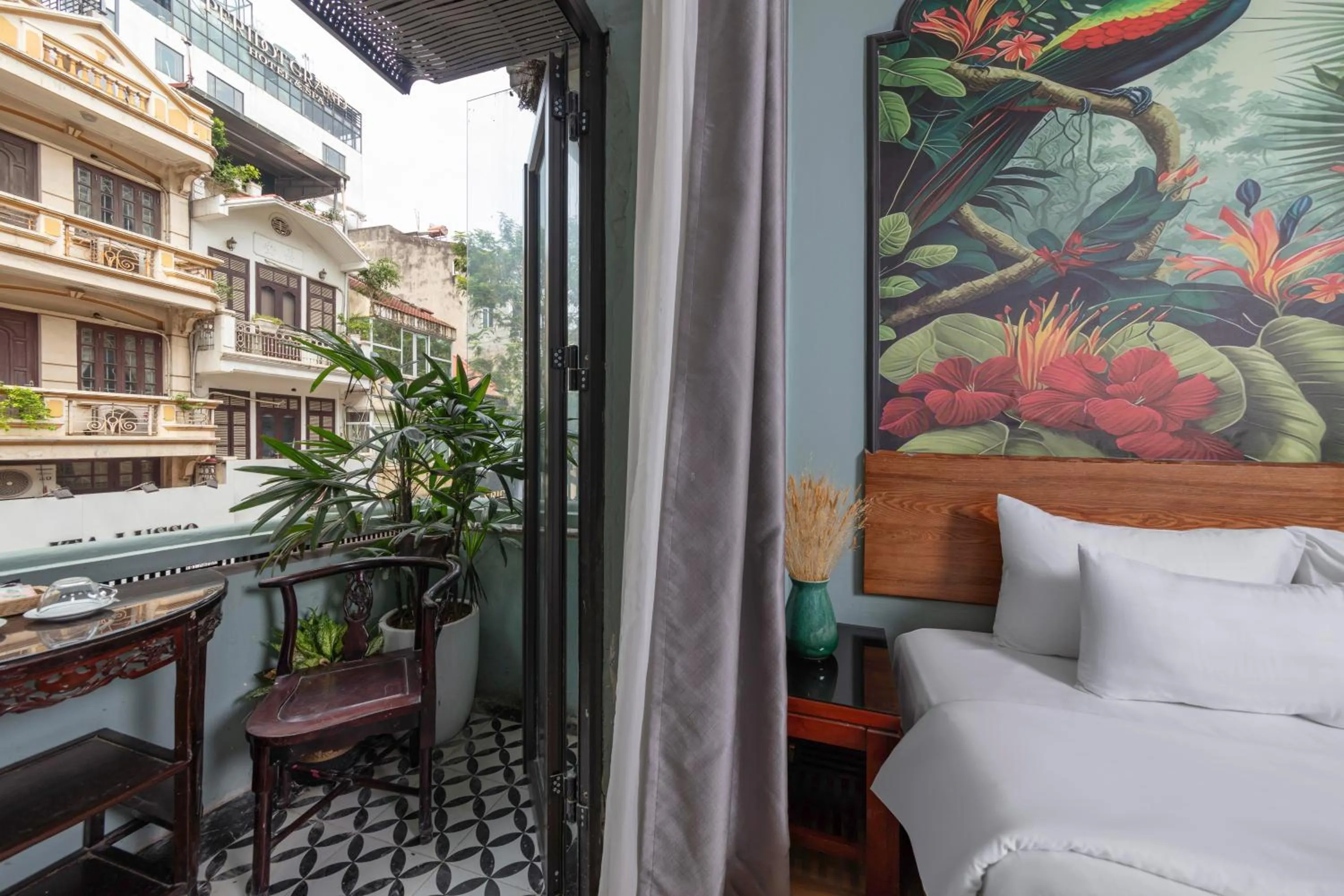 Seating area in Madelise Amica Hotel and Travel