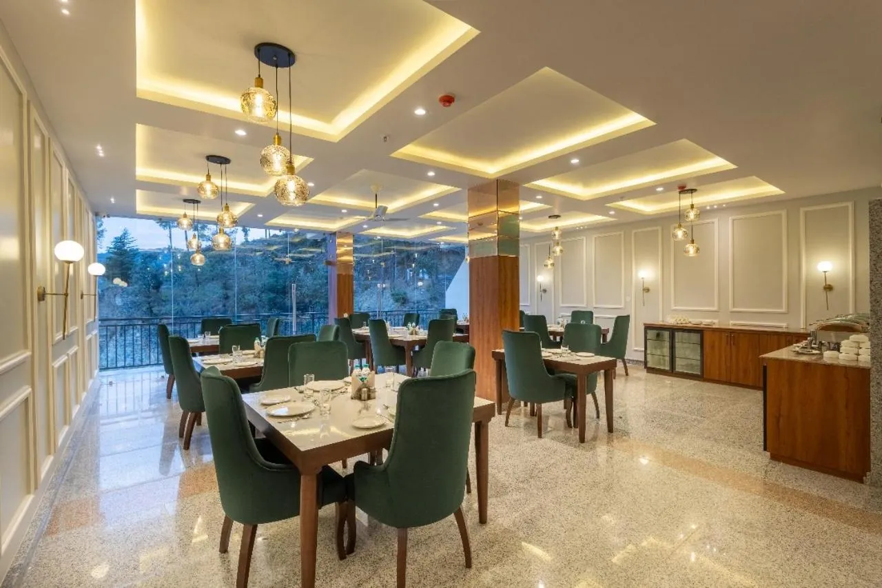 Restaurant/places to eat in The Chail Resort, Chail