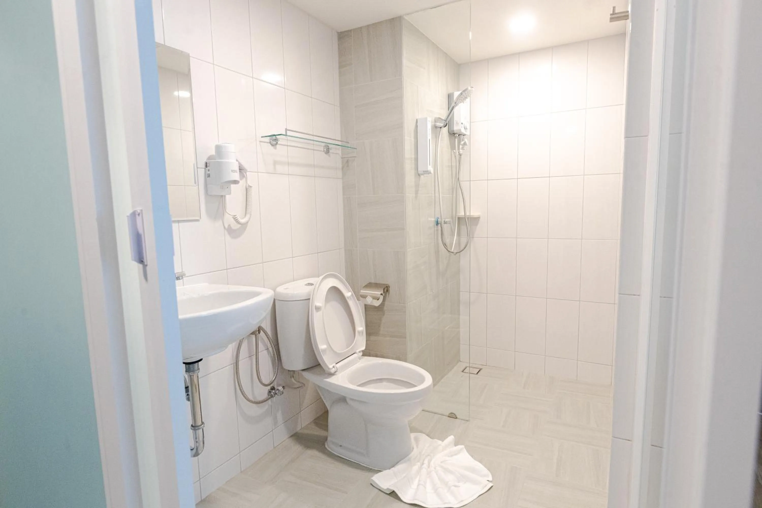 Shower in วัน บัดเจท ตาก แม่สอด One Budget Hotel Tak Maesot