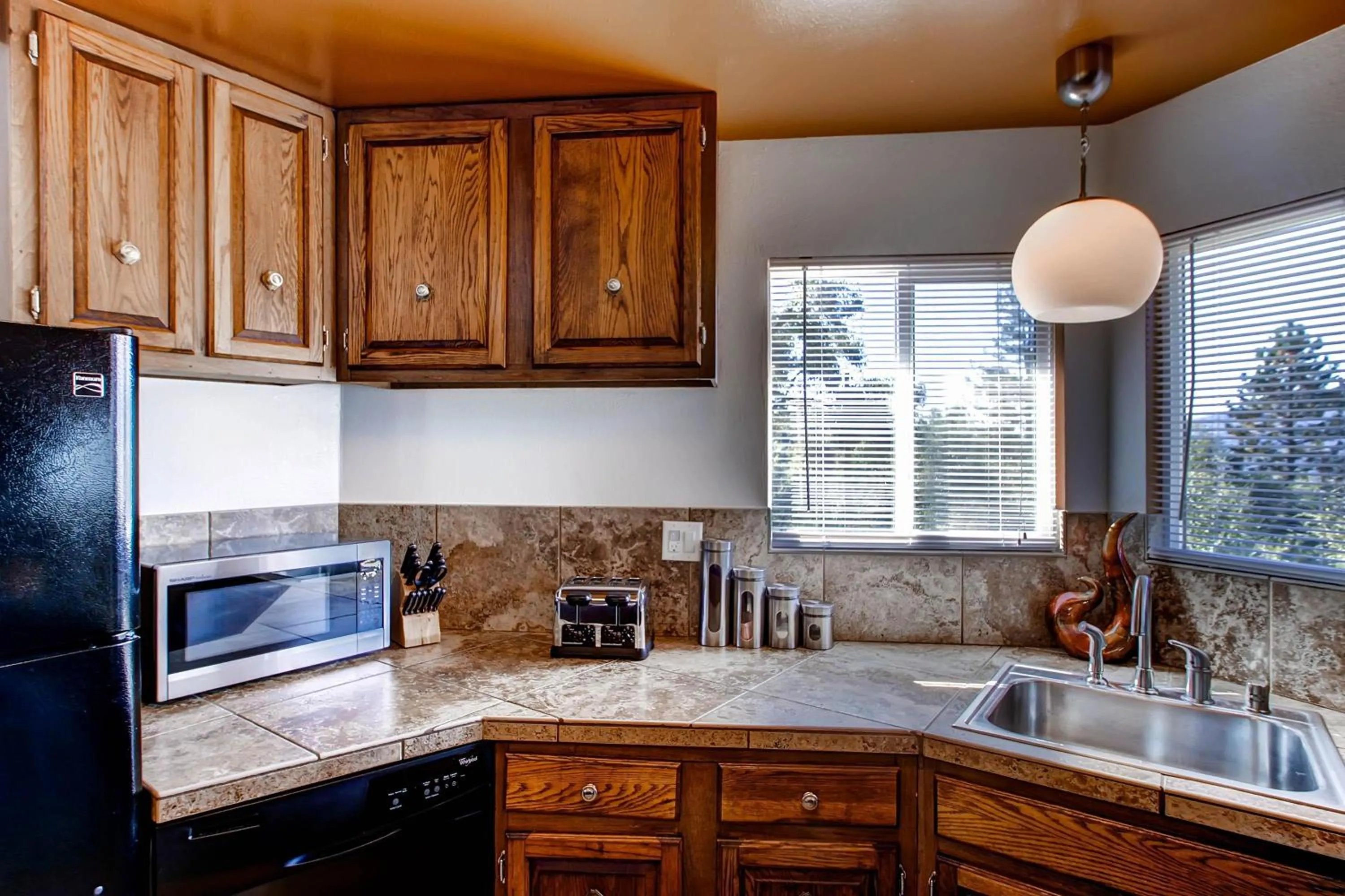 Harmony Hilltop Hideaway