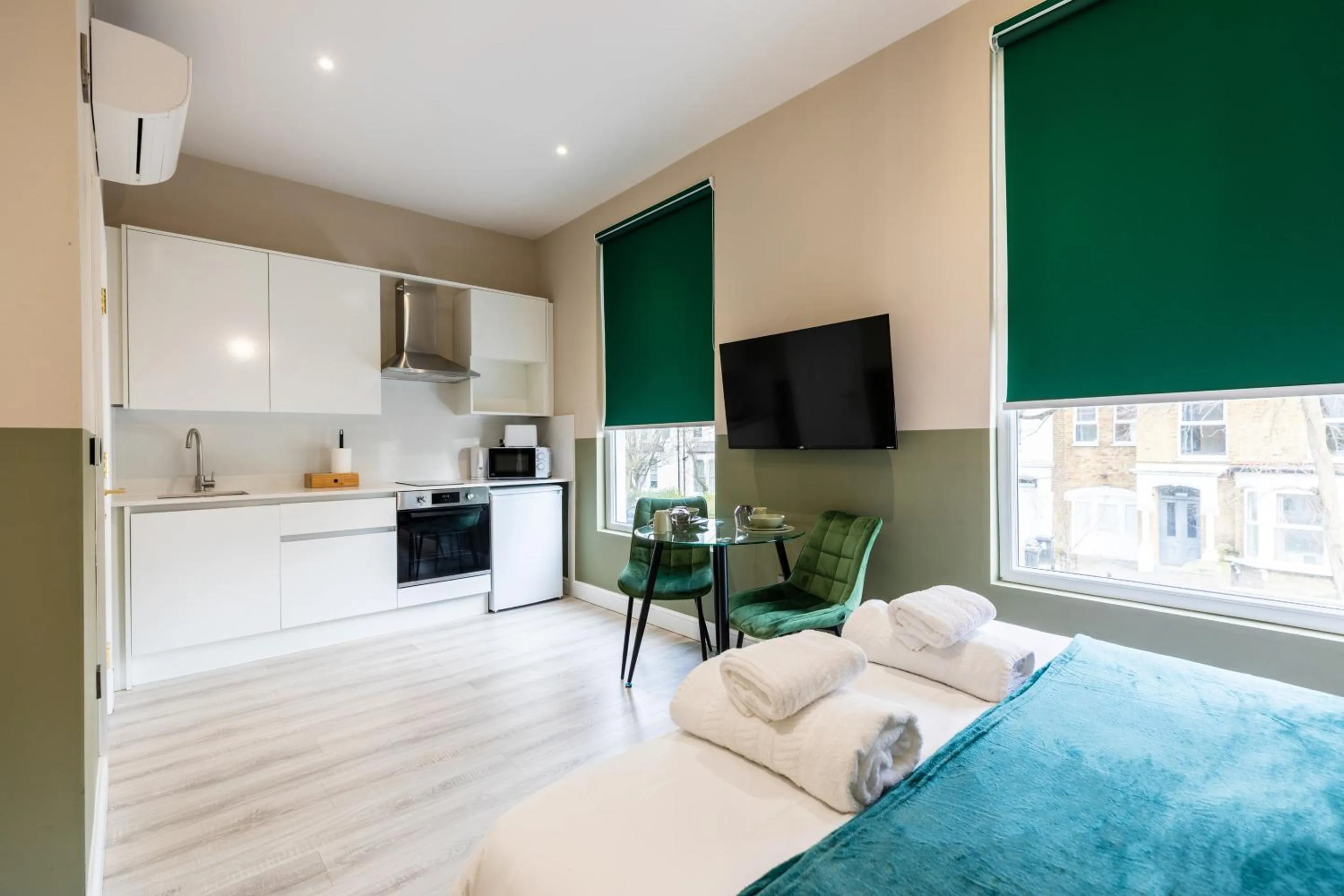 Kitchen or kitchenette in The Chapter Hotels - Finsbury Park