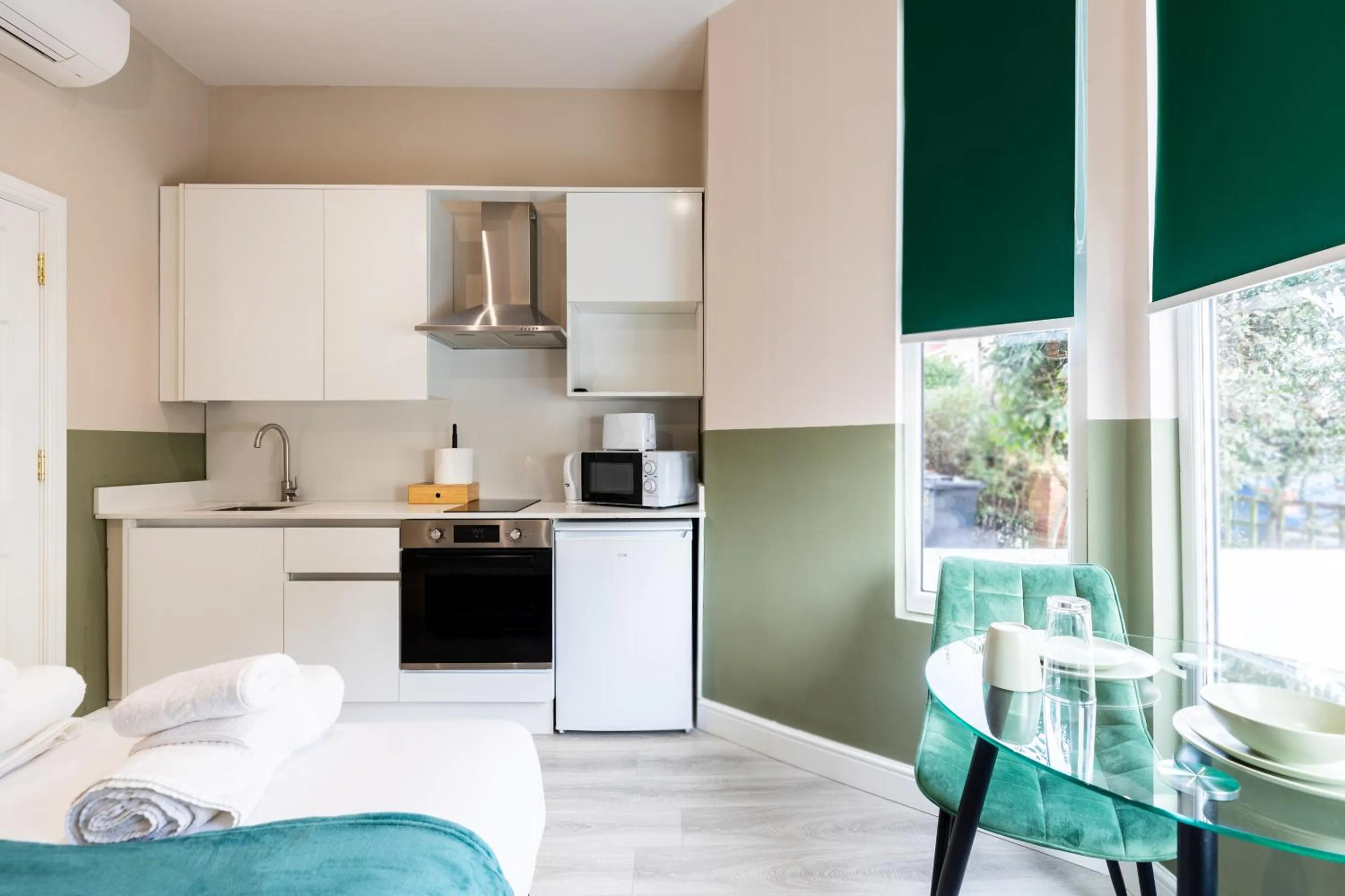 Kitchen or kitchenette in The Chapter Hotels - Finsbury Park