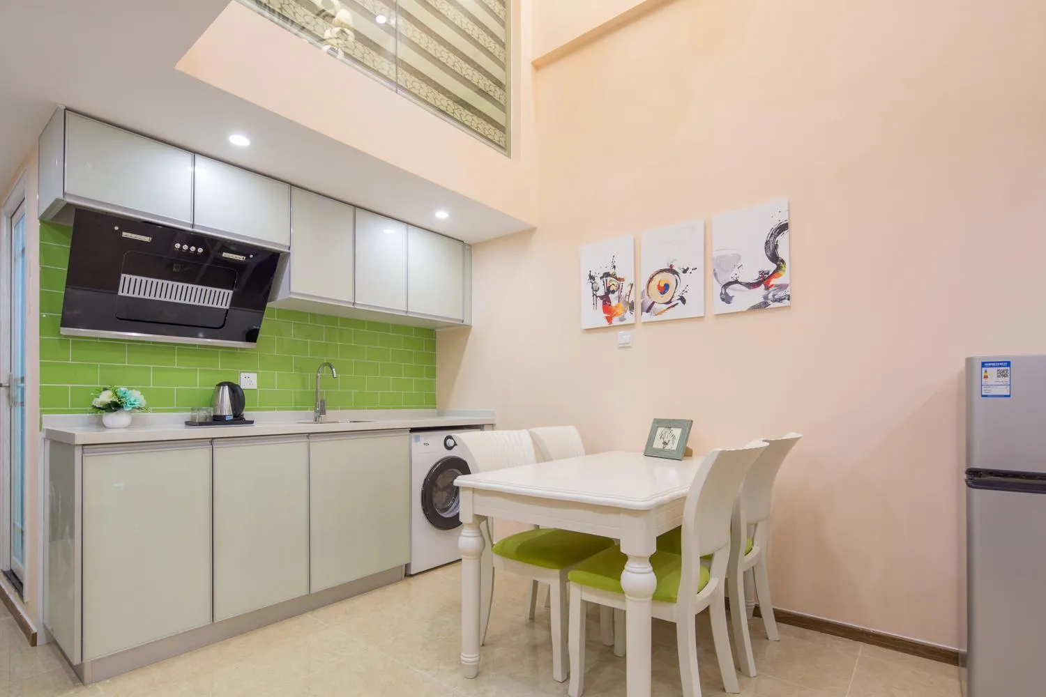 Dining area in Serveyou International Apartment - Free Airport Pickup Service & Free Canton Fair Shuttle Bus