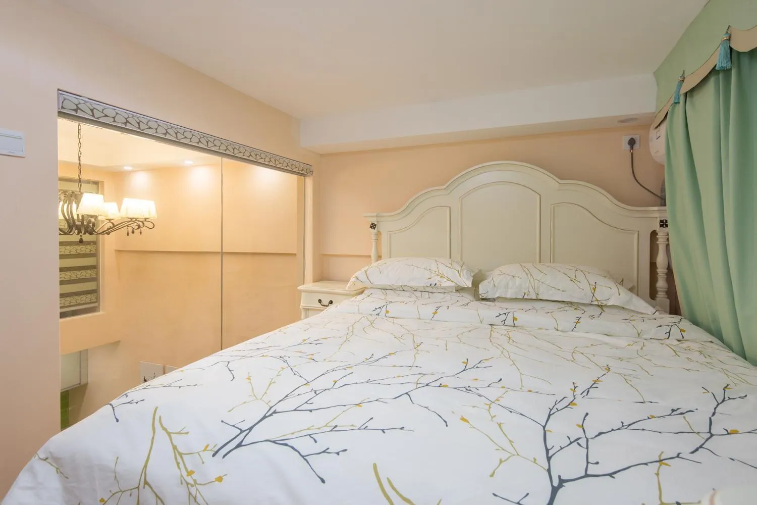 Bedroom, Bed in Serveyou International Apartment - Free Airport Pickup Service & Free Canton Fair Shuttle Bus