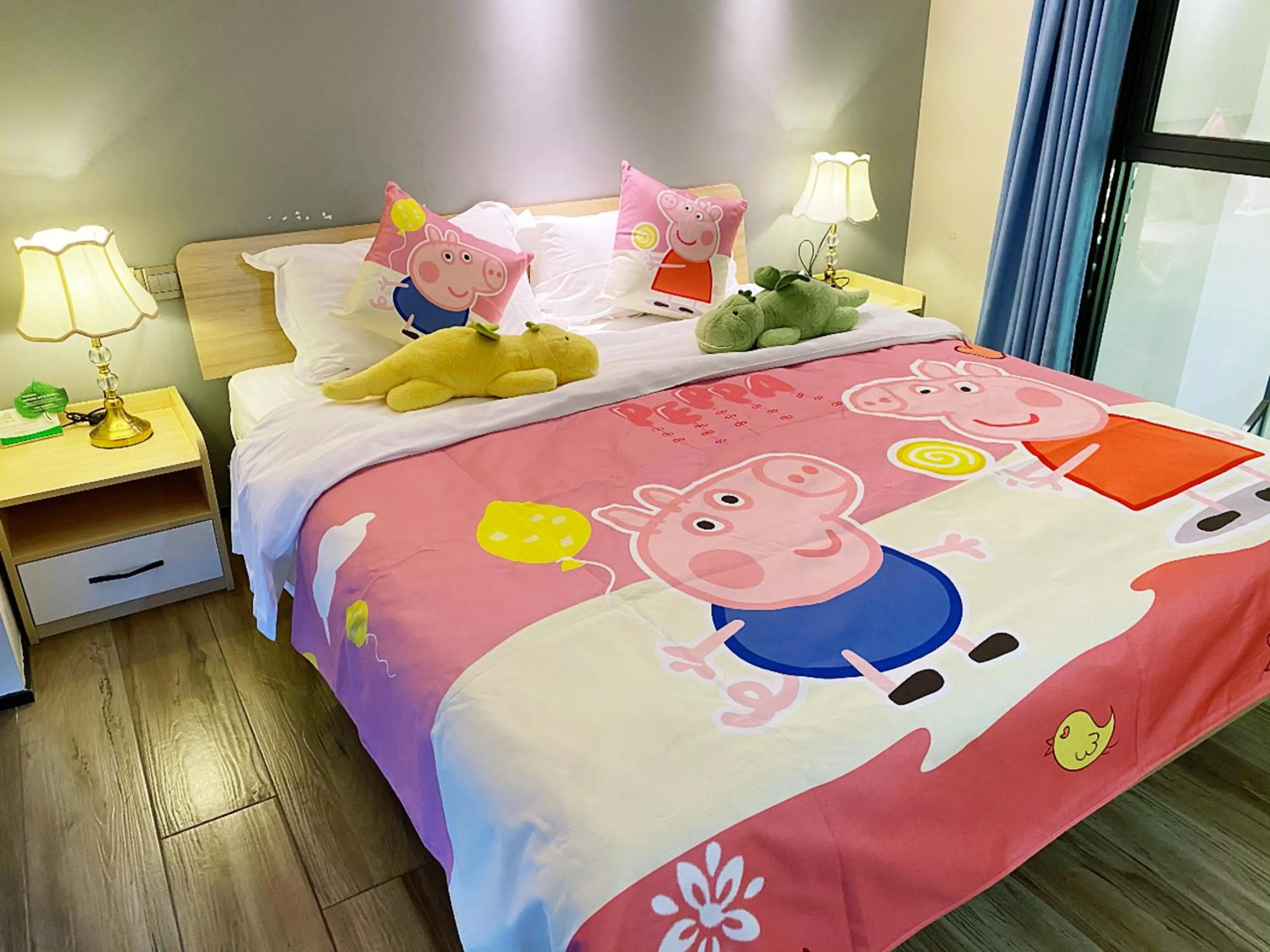 Bed in Serveyou International Apartment - Free Airport Pickup Service & Free Canton Fair Shuttle Bus