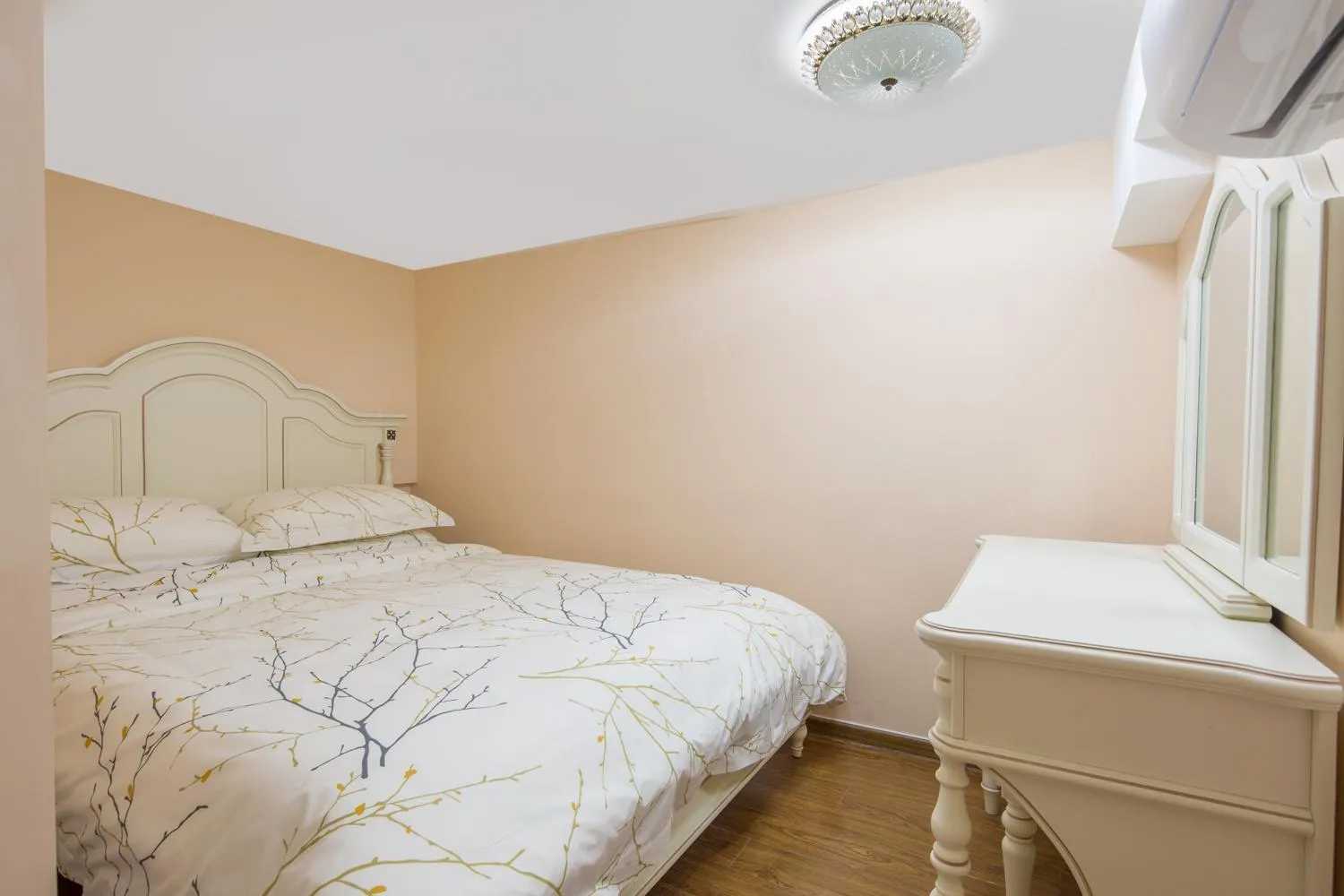 Bedroom, Bed in Serveyou International Apartment - Free Airport Pickup Service & Free Canton Fair Shuttle Bus