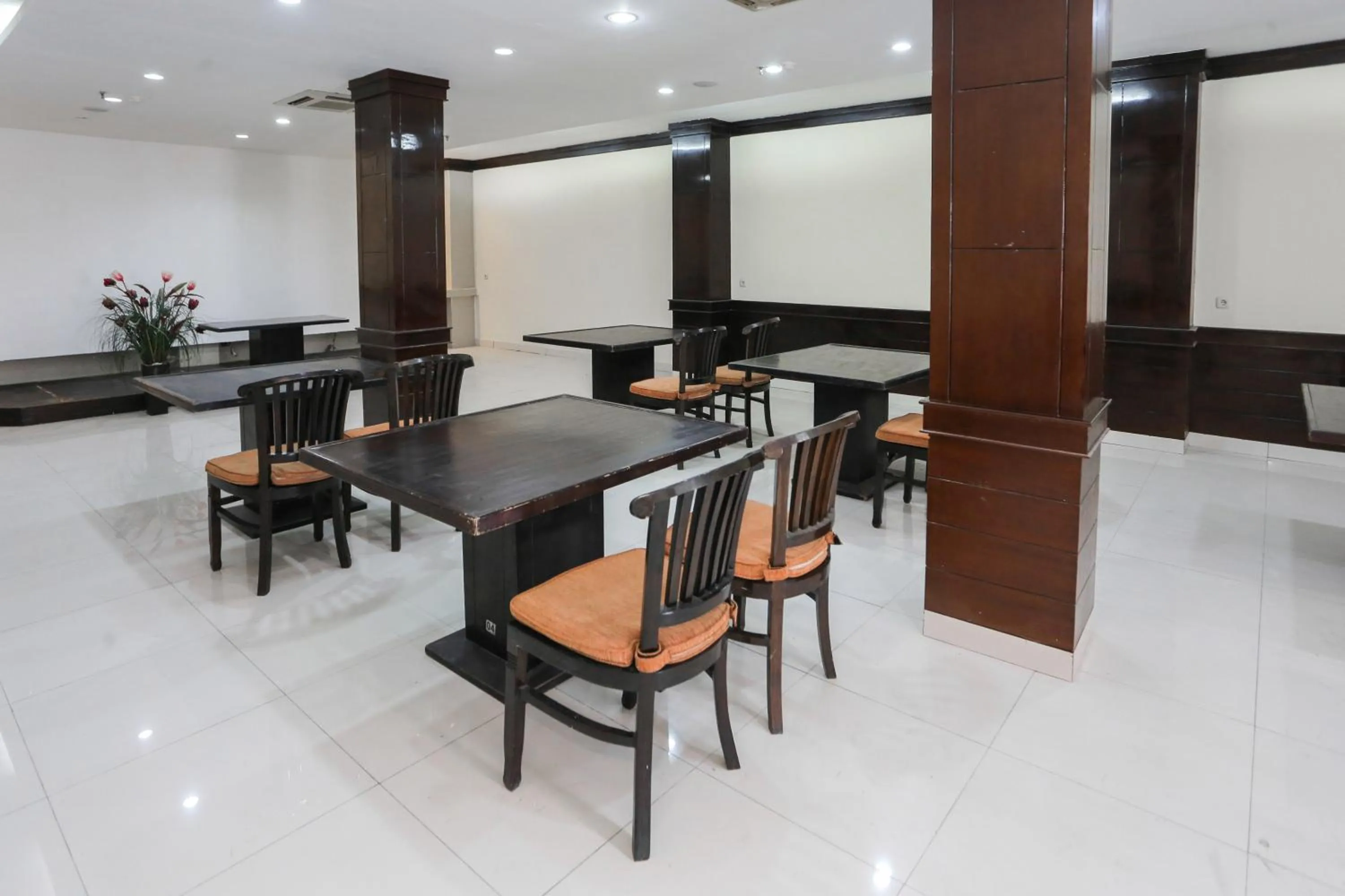 Lobby or reception in Townhouse Oak J&b Gunung Sahari
