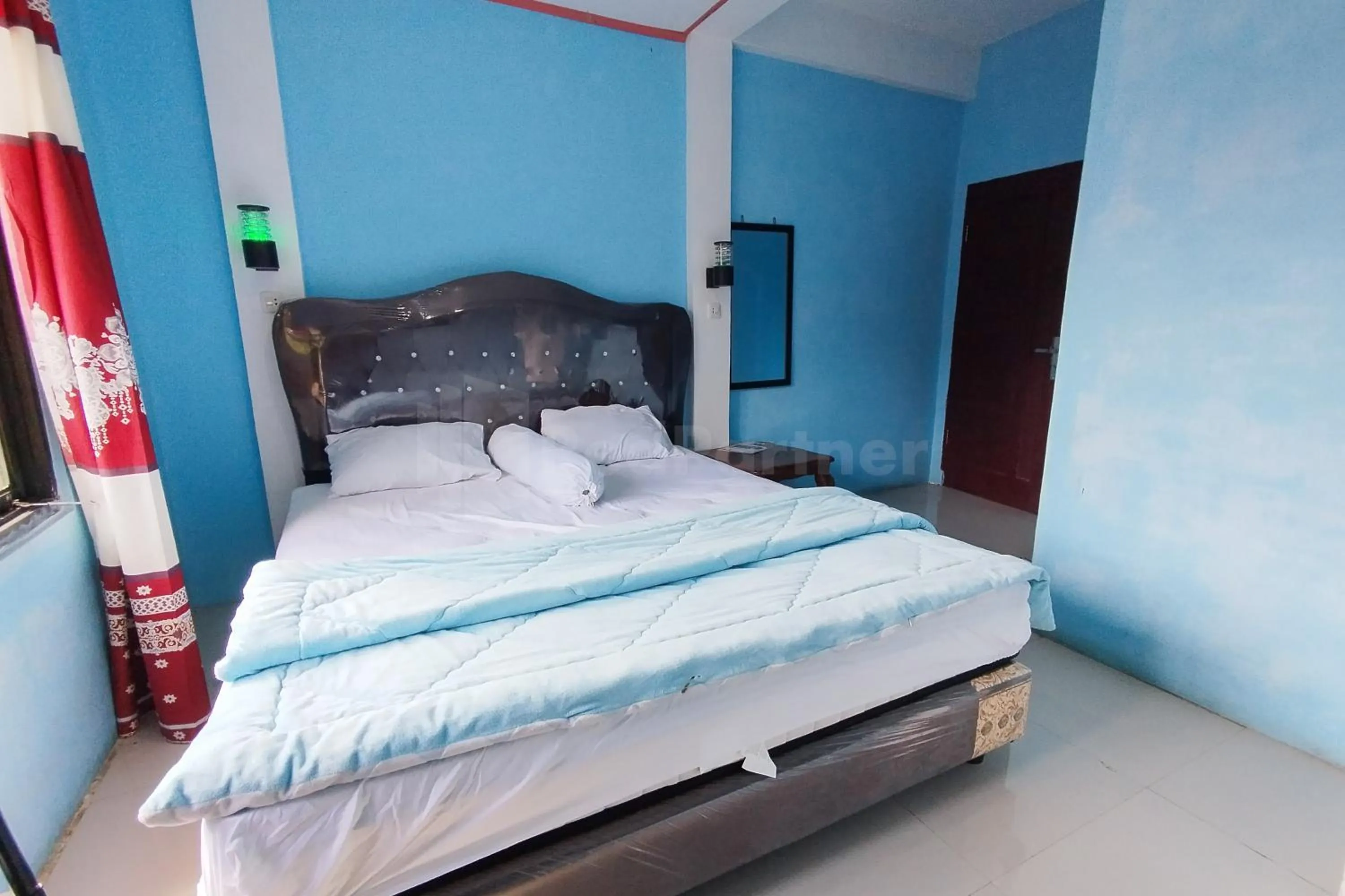 Bedroom, Bed in AS Resto,Café & Hotel Mitra RedDoorz