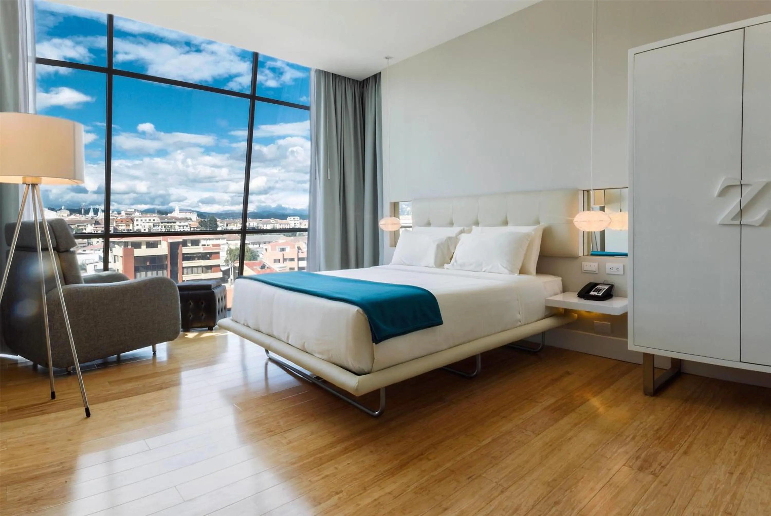 Photo of the whole room, Bed in TRYP by Wyndham Cuenca Zahir