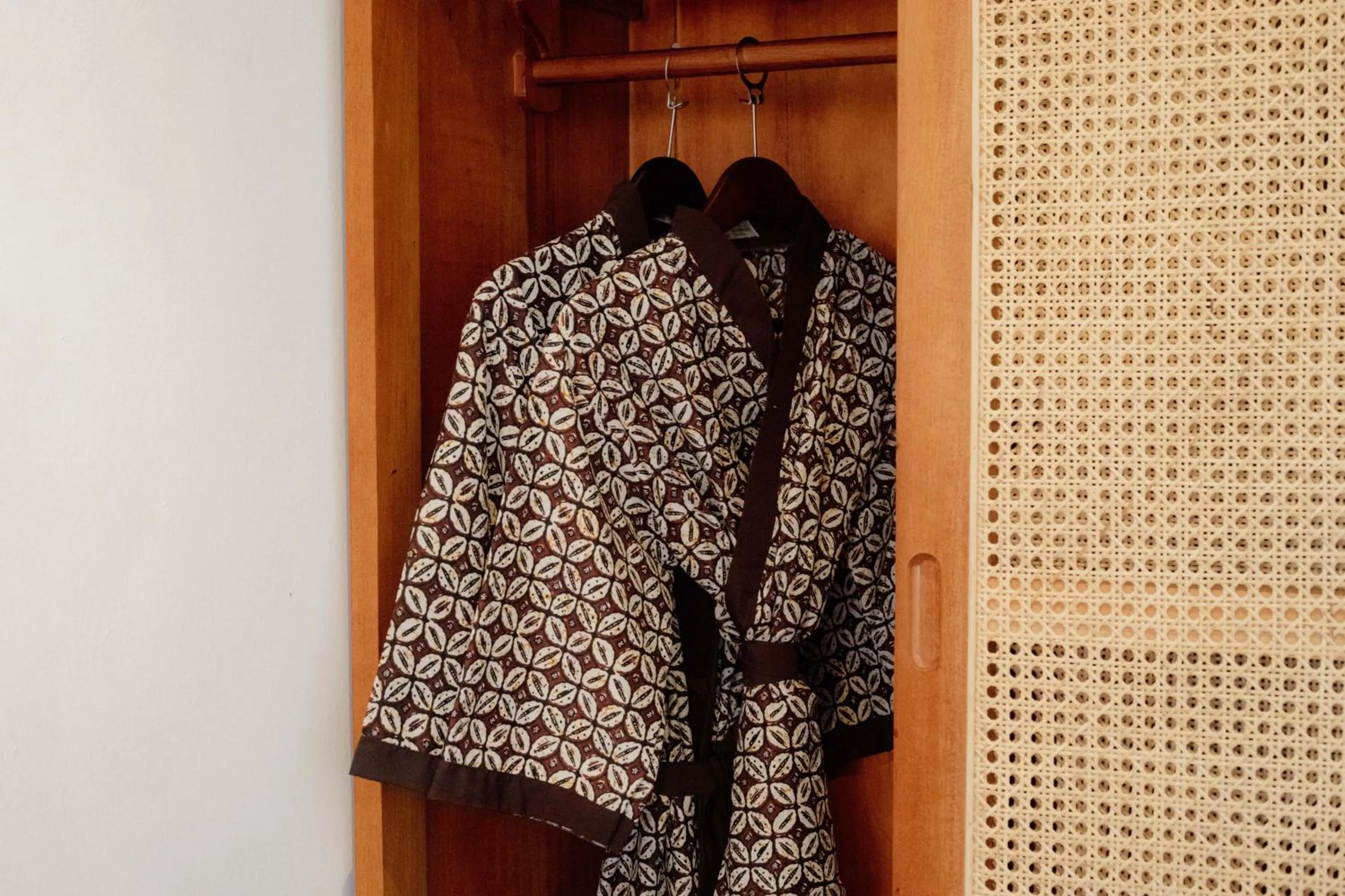 wardrobe in Uma Nandhi Villa Ubud