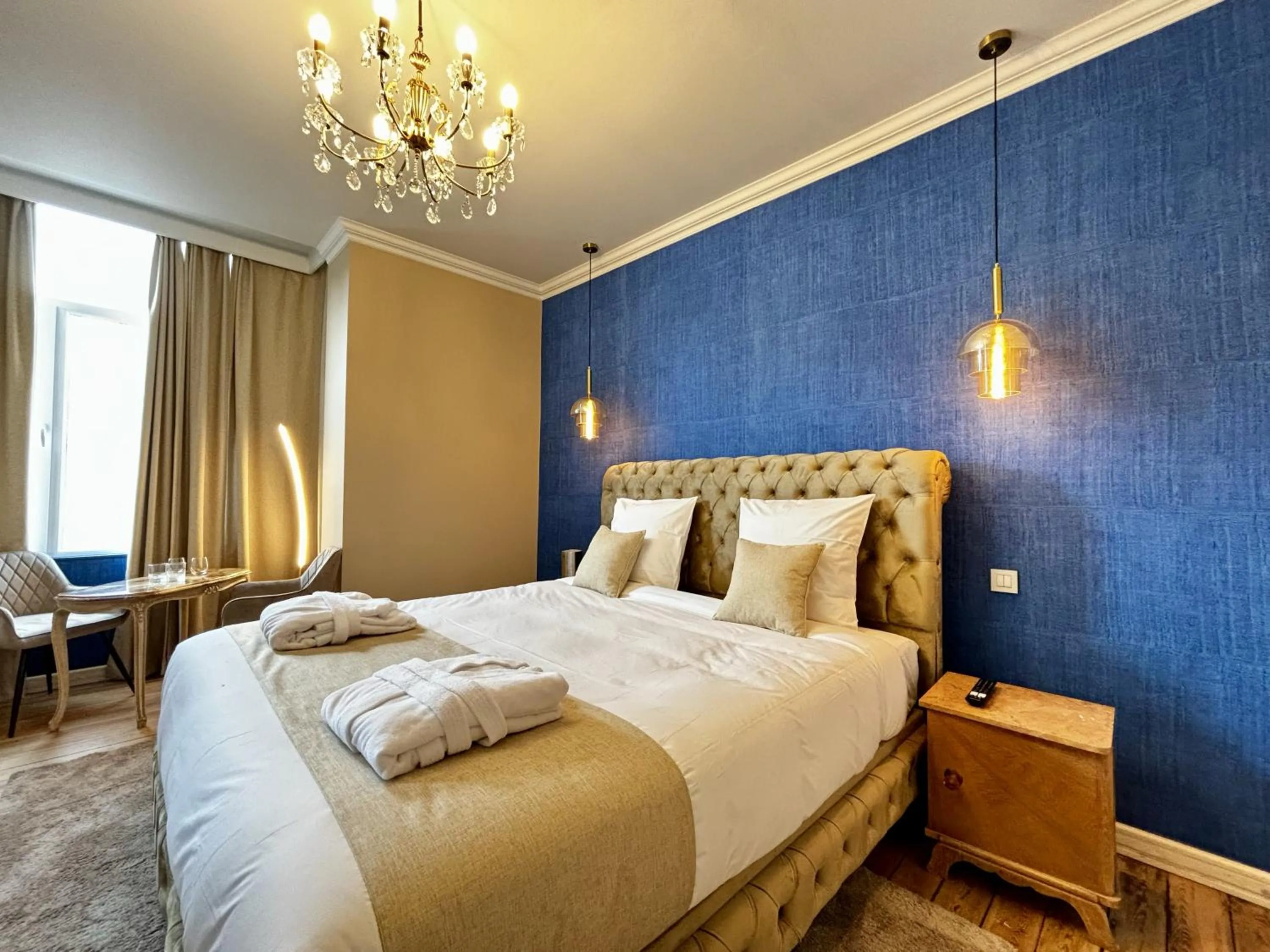 Superior King Room in Maison du Roi