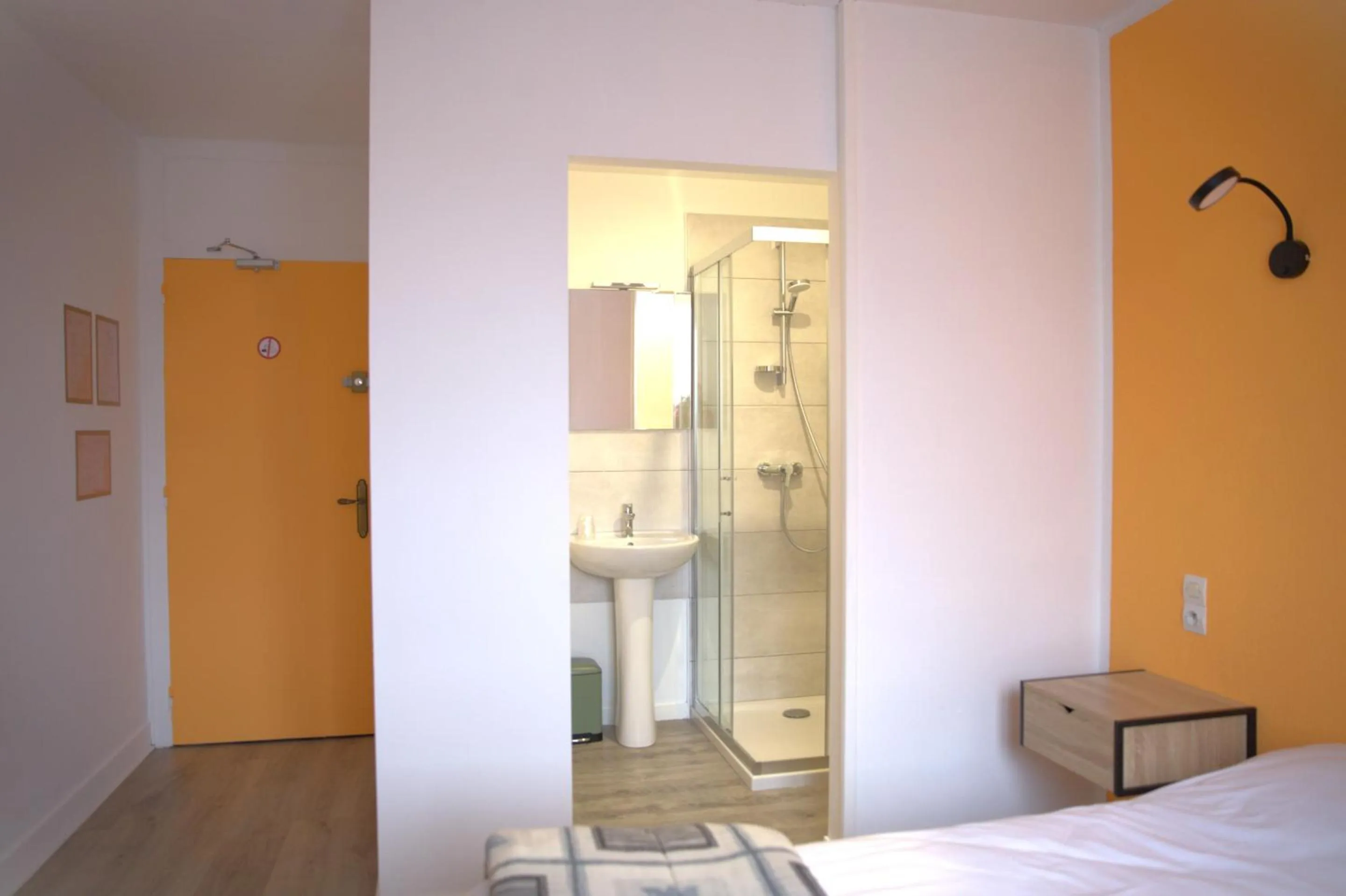 Bedroom, Bed in RELAIS 375