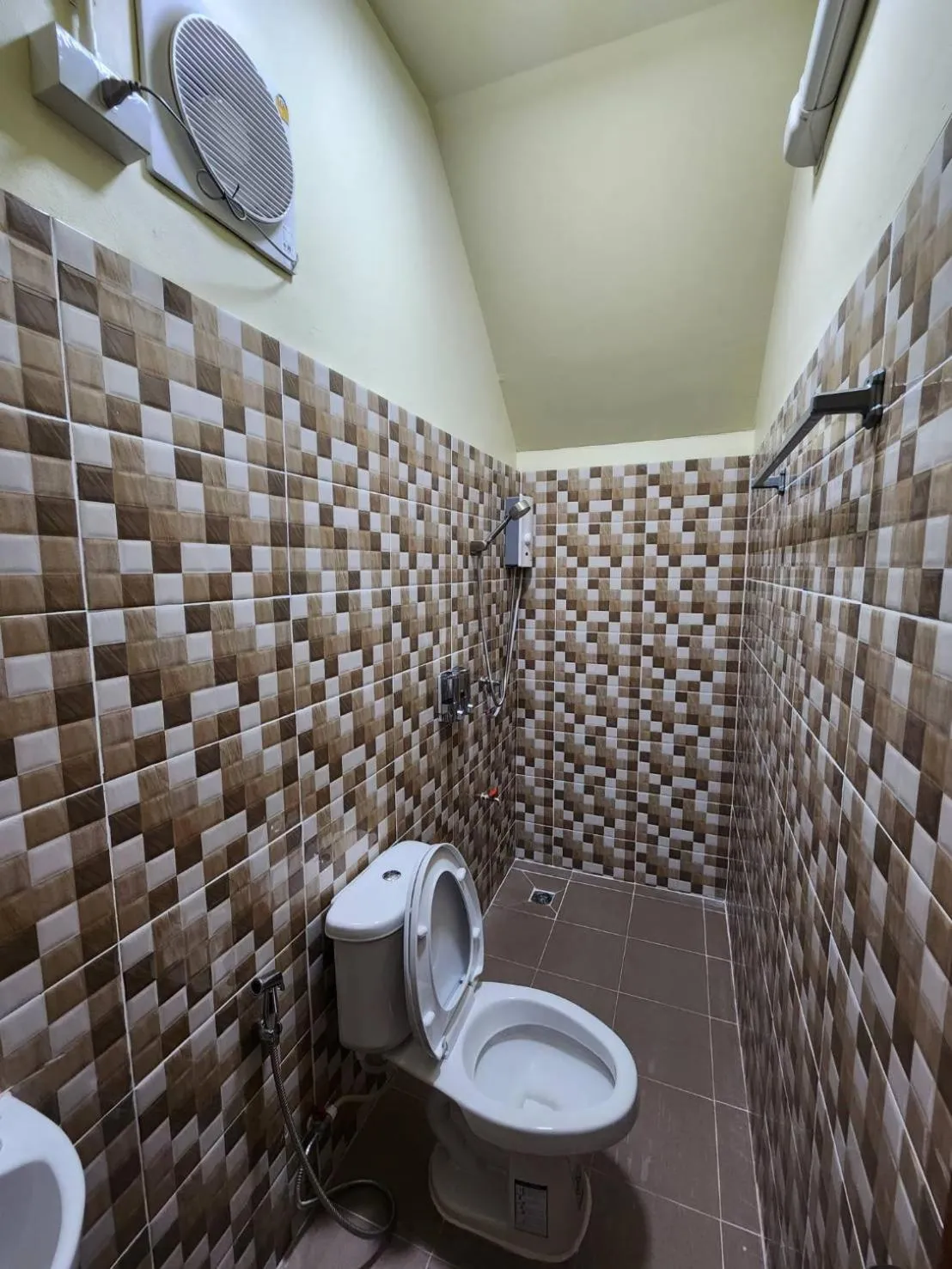 Bathroom in Bunrapee House