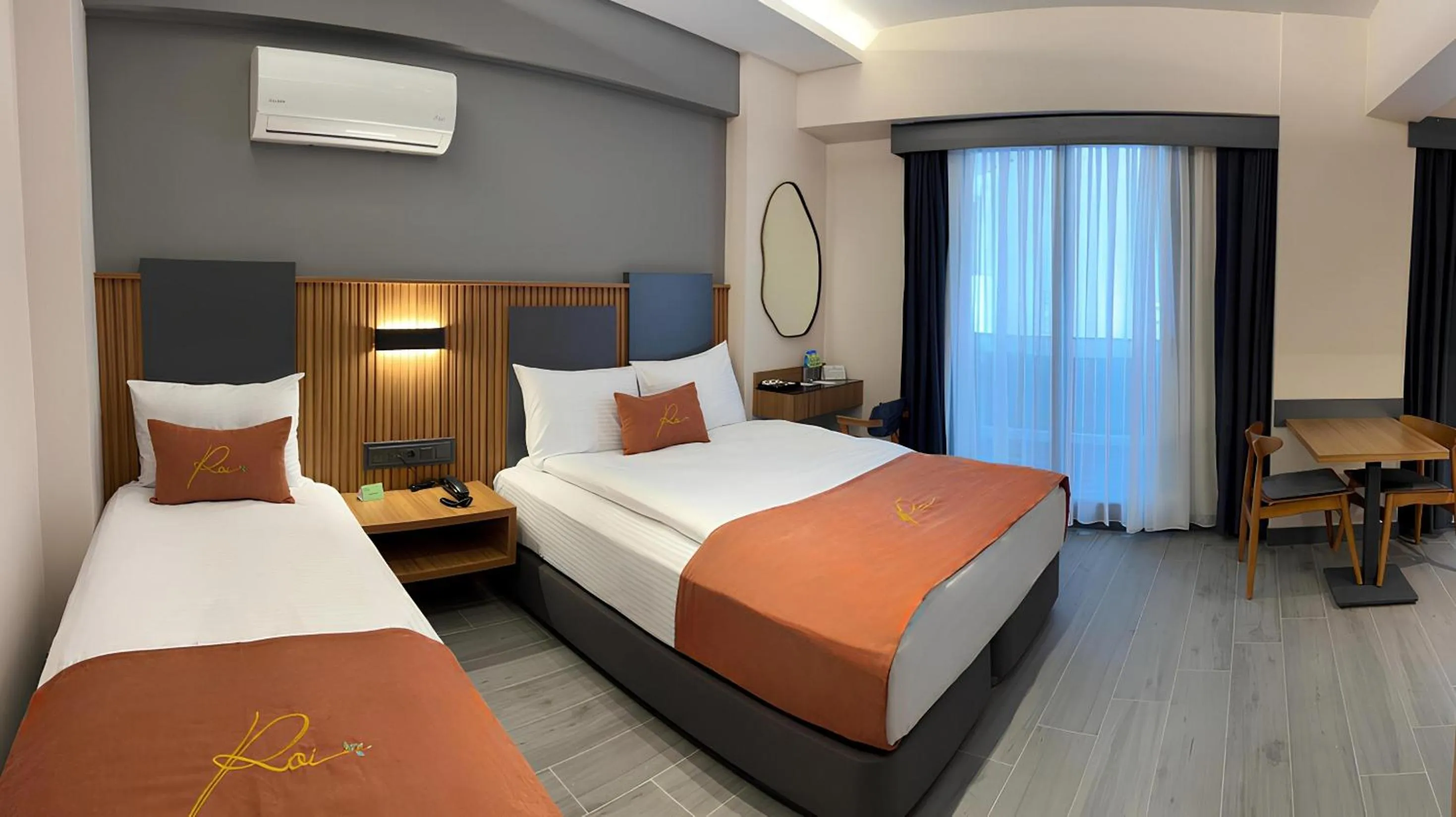 Bed in ROİ HOTEL İZMiR