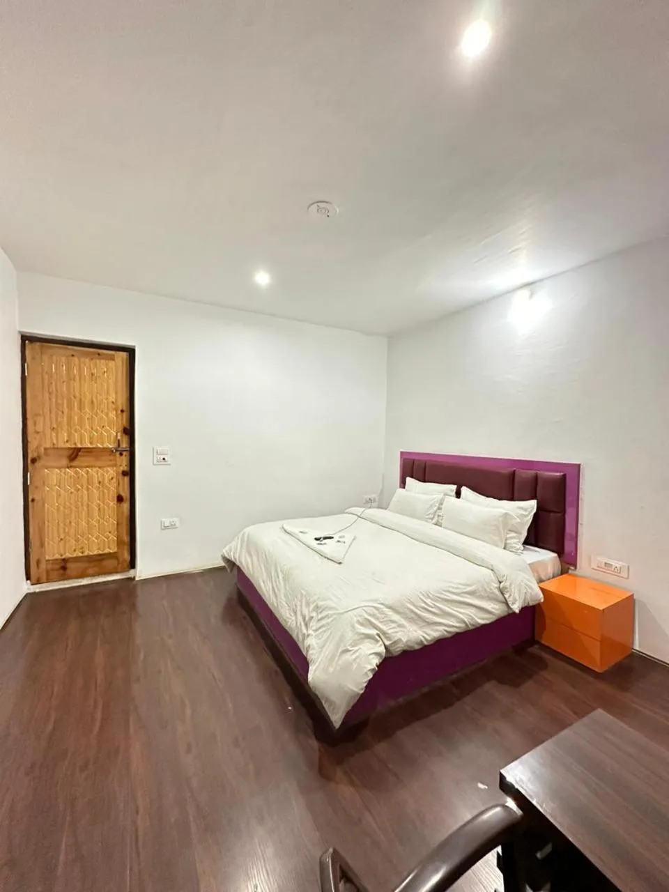 Bed in Hotel Hills Heaven