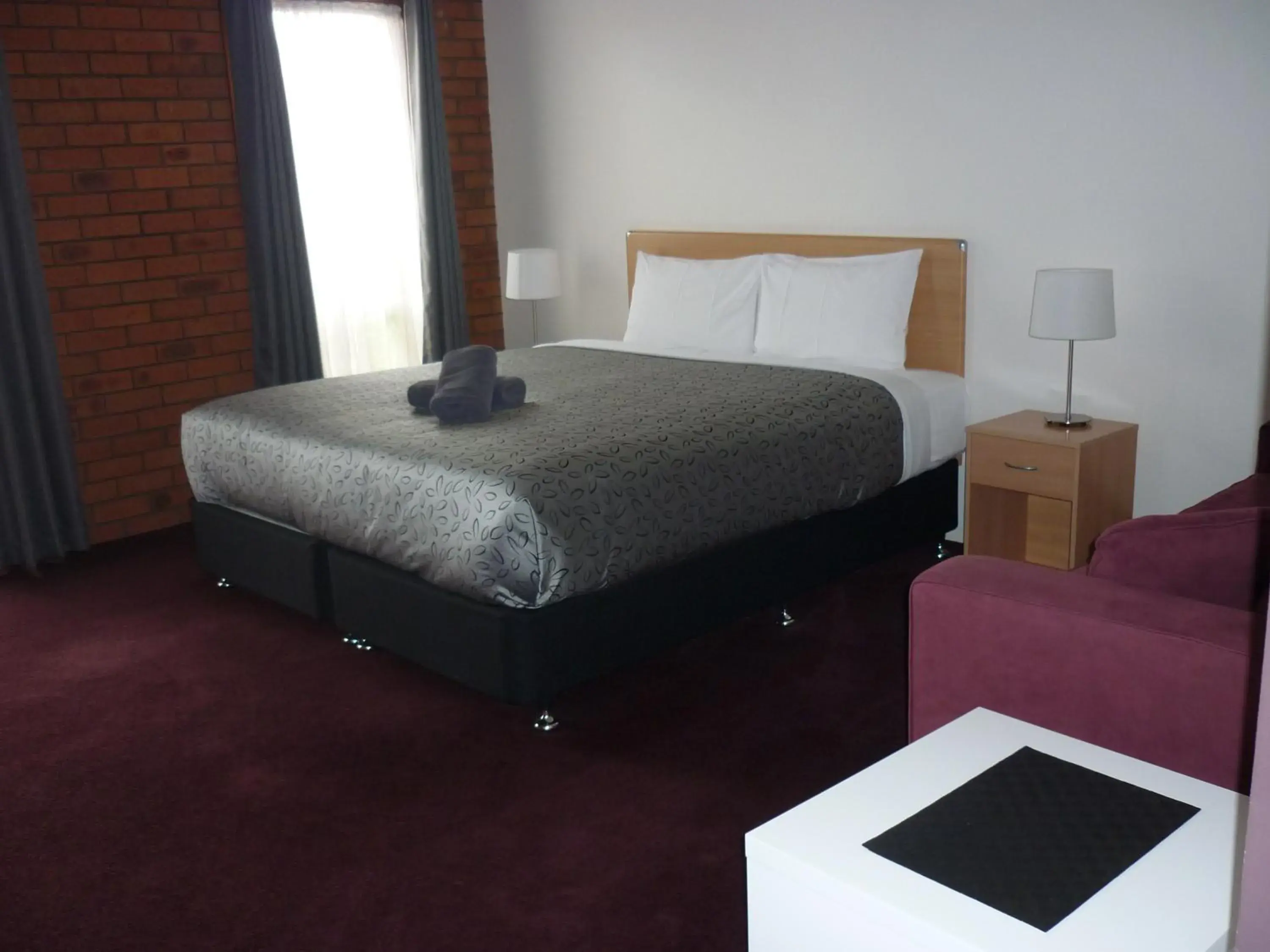 Queen Room with Spa Bath in Shannon Motor Inn Queen Room with Spa Bath in Shannon Motor Inn