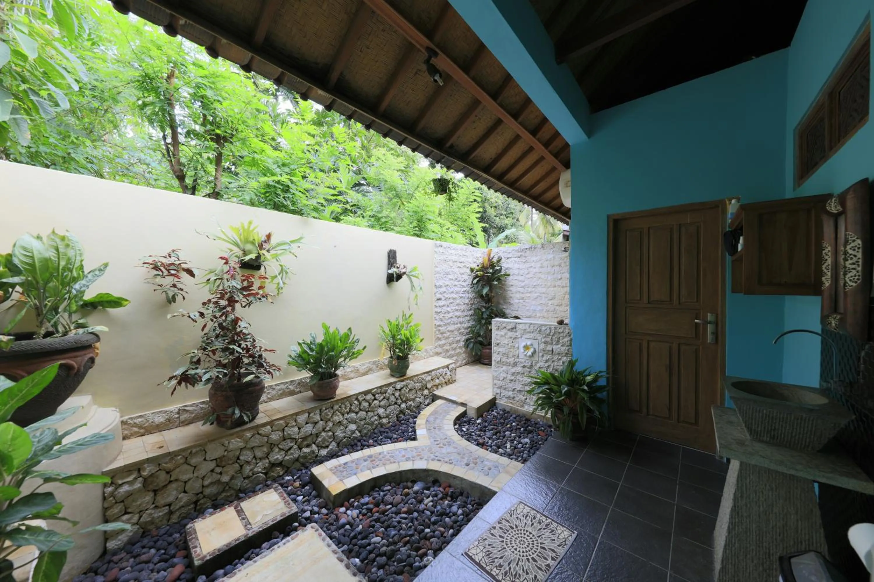Deluxe Double Room with Balcony in Villa Selina