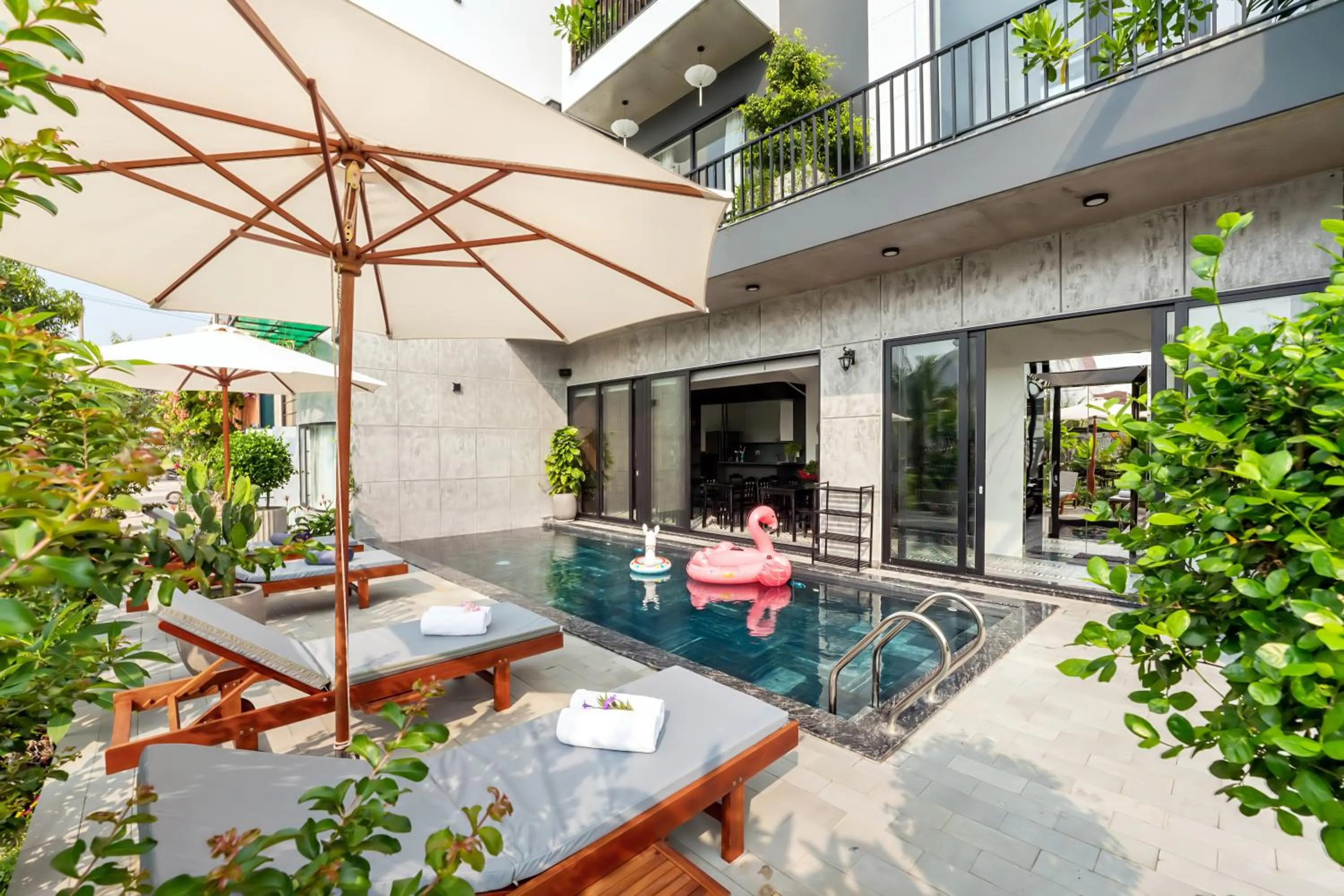 Pool view in Dương Villa