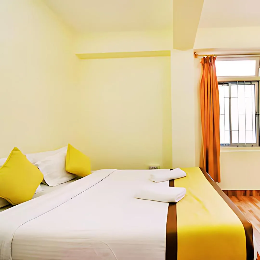 Bedroom, Bed in Hotel Renam