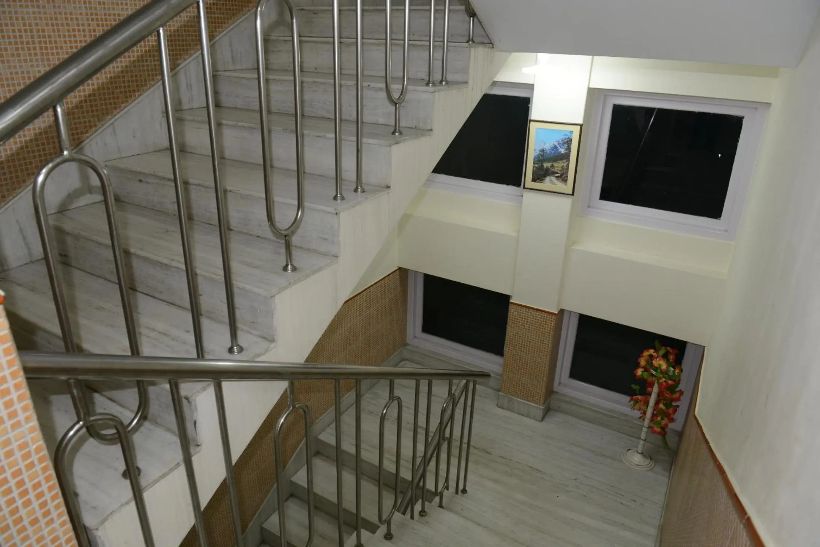 Property building in Hotel Renam Property building in Hotel Renam