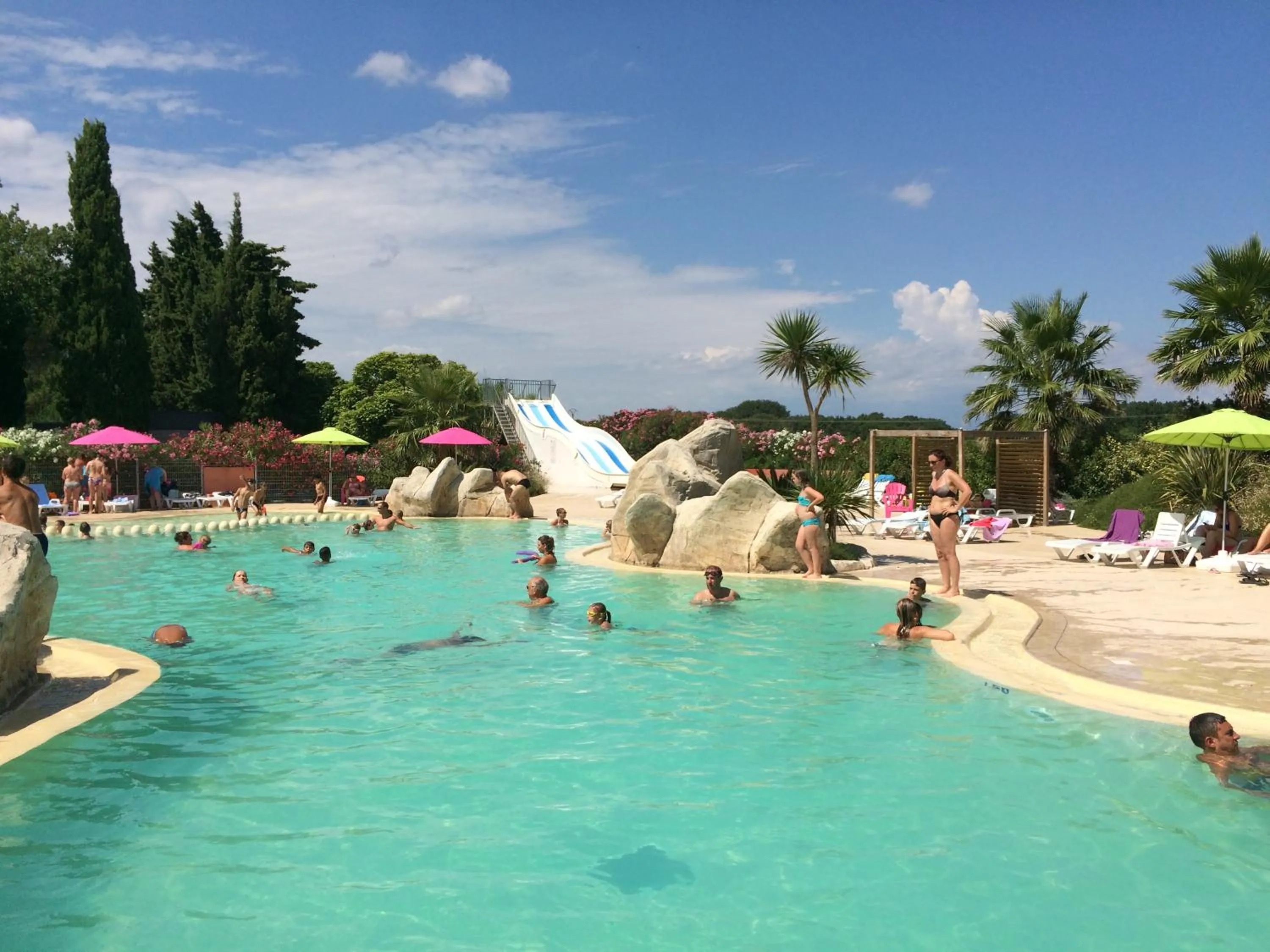 Swimming pool in L'Hôtel du Méditerranée