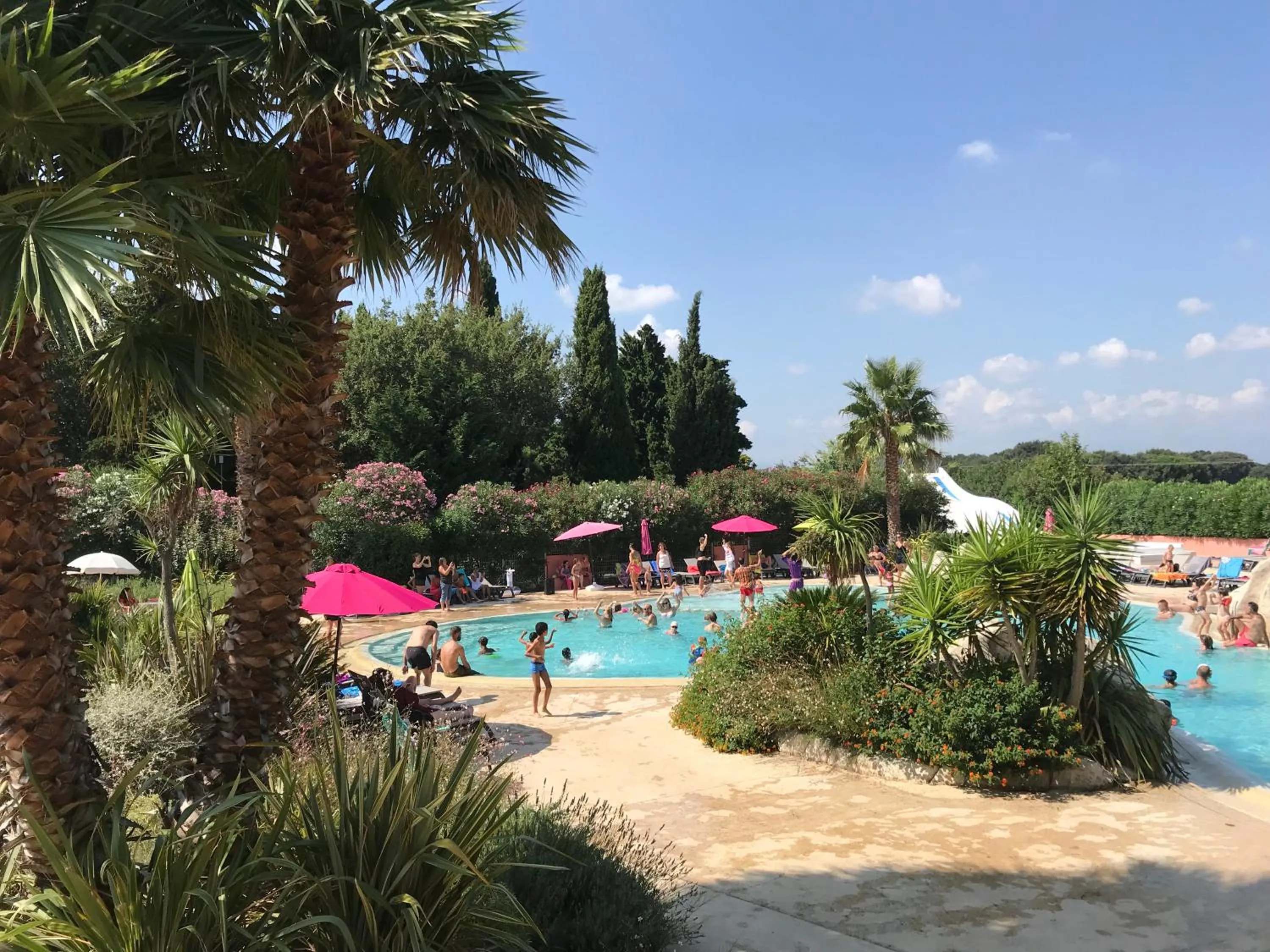 Swimming pool in L'Hôtel du Méditerranée