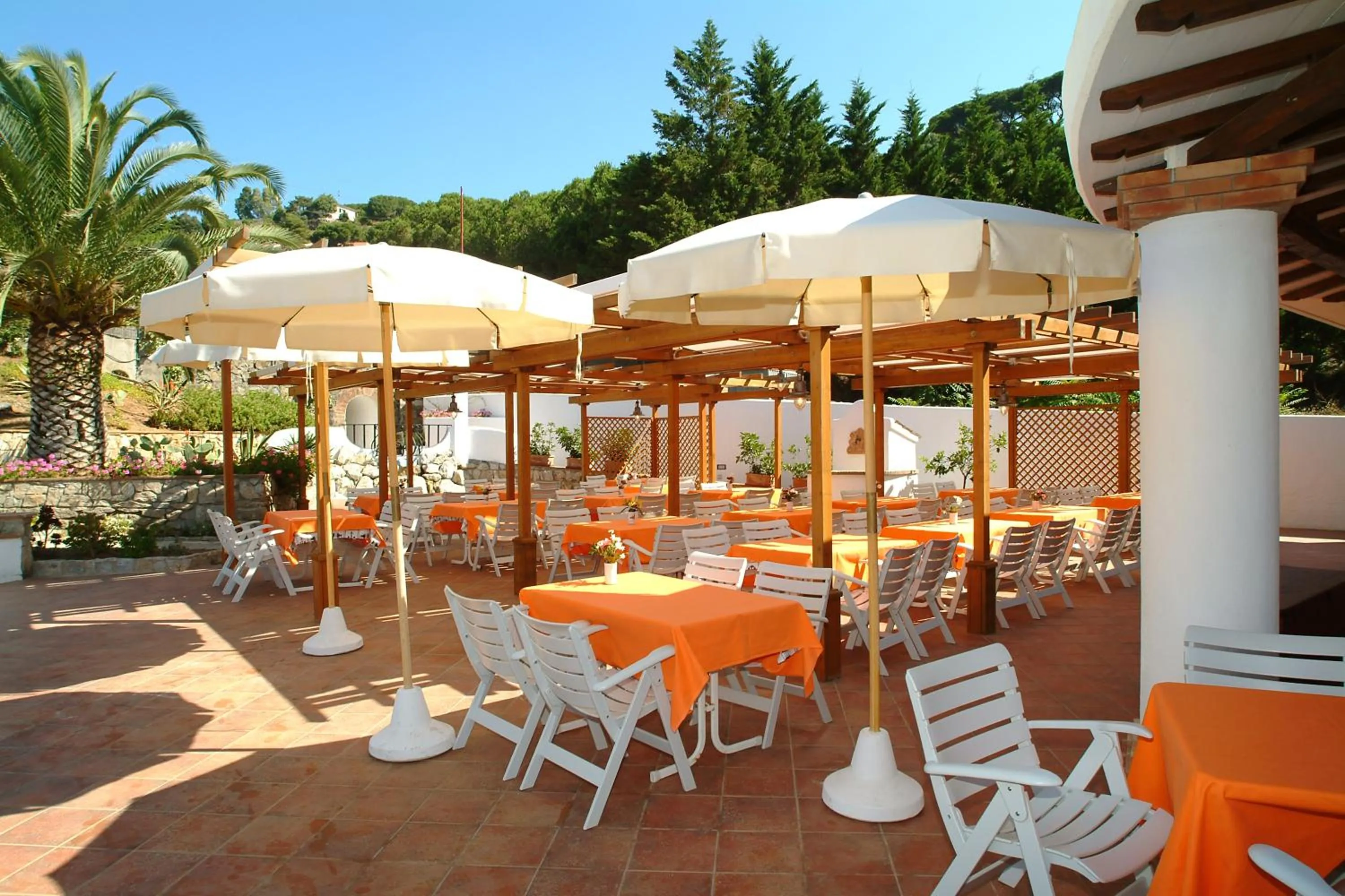 Restaurant/places to eat in Hotel Cala di Mola