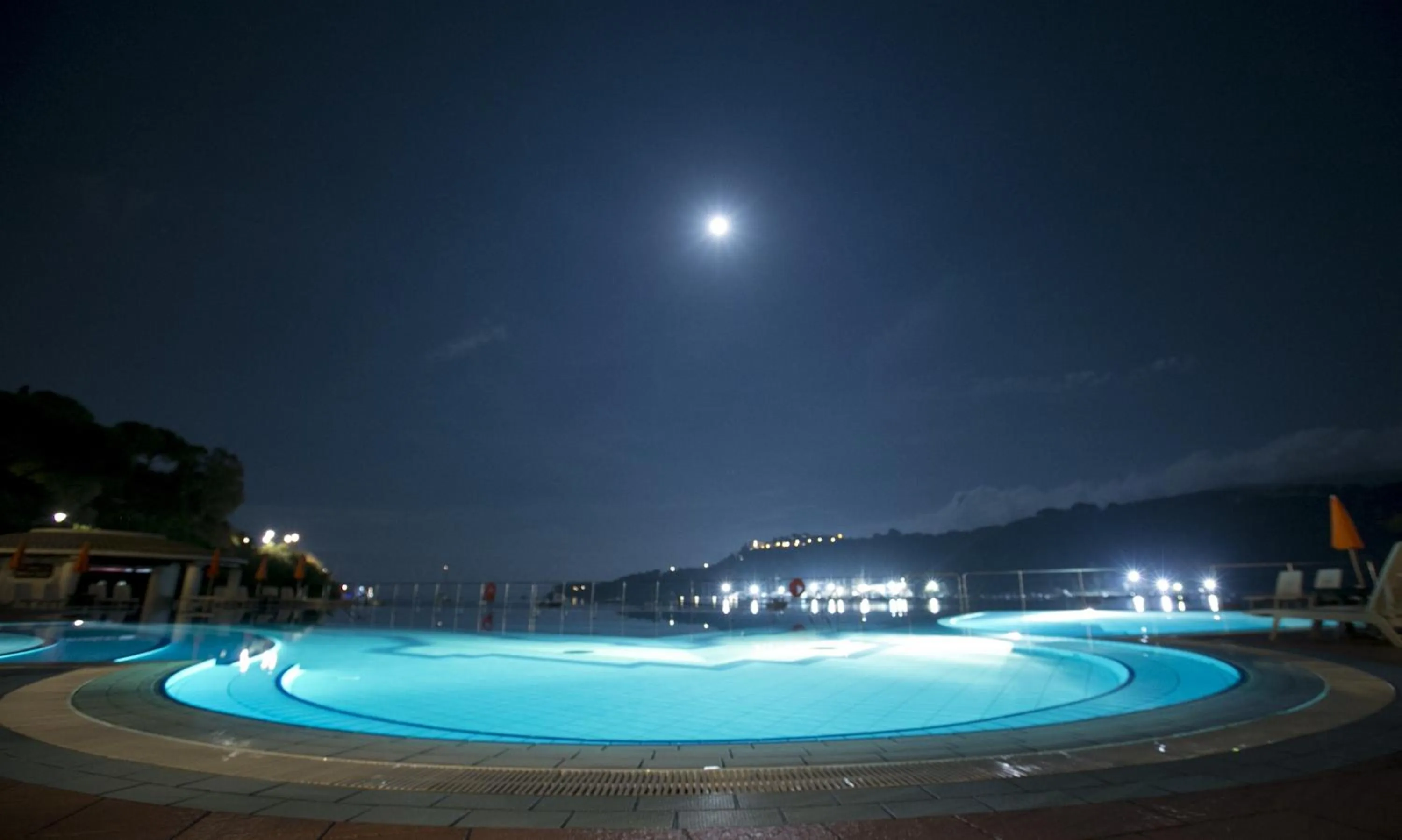 Night in Hotel Cala di Mola