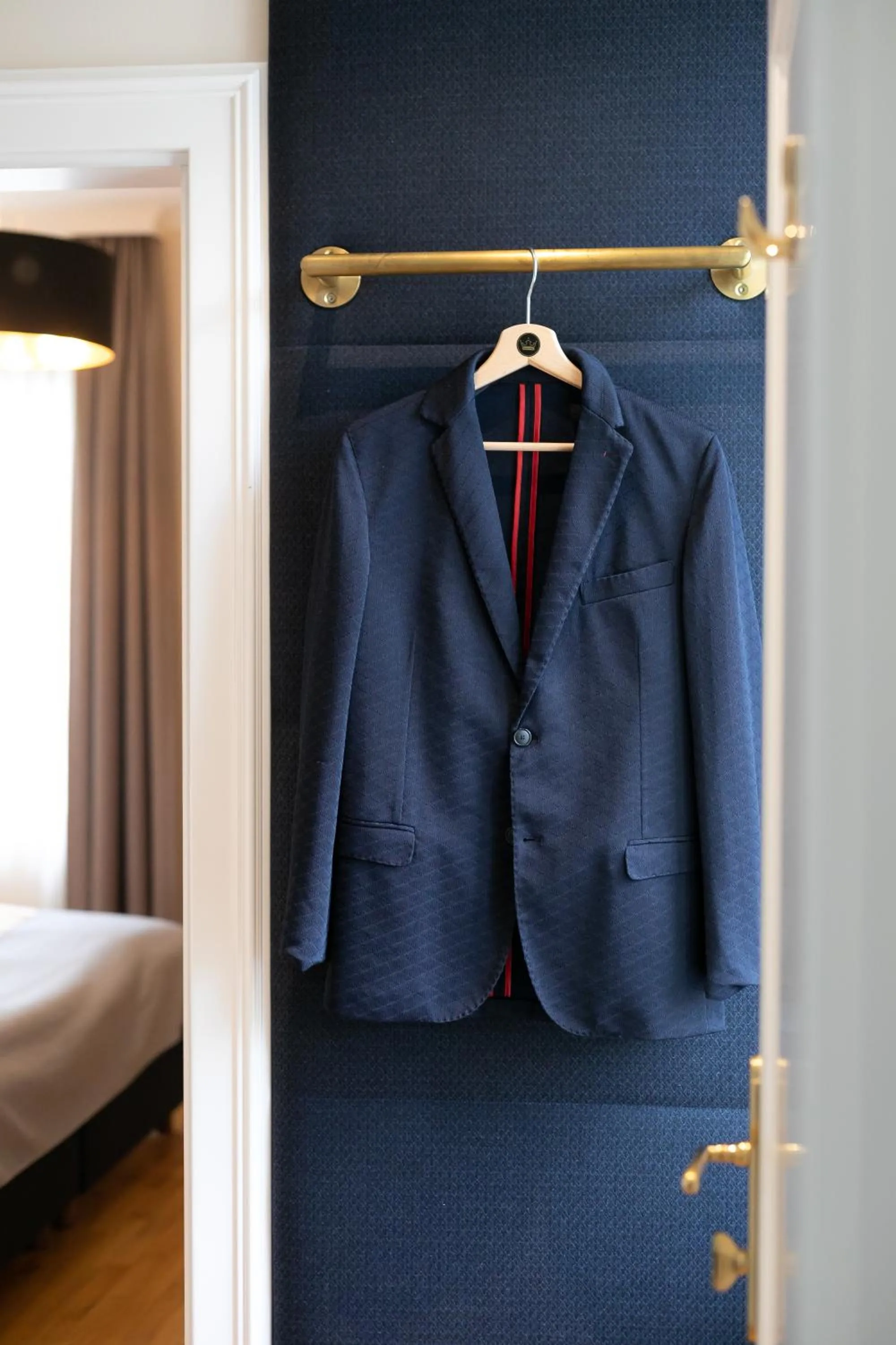 Decorative detail, Bed in Stadthotel zur goldenen Krone