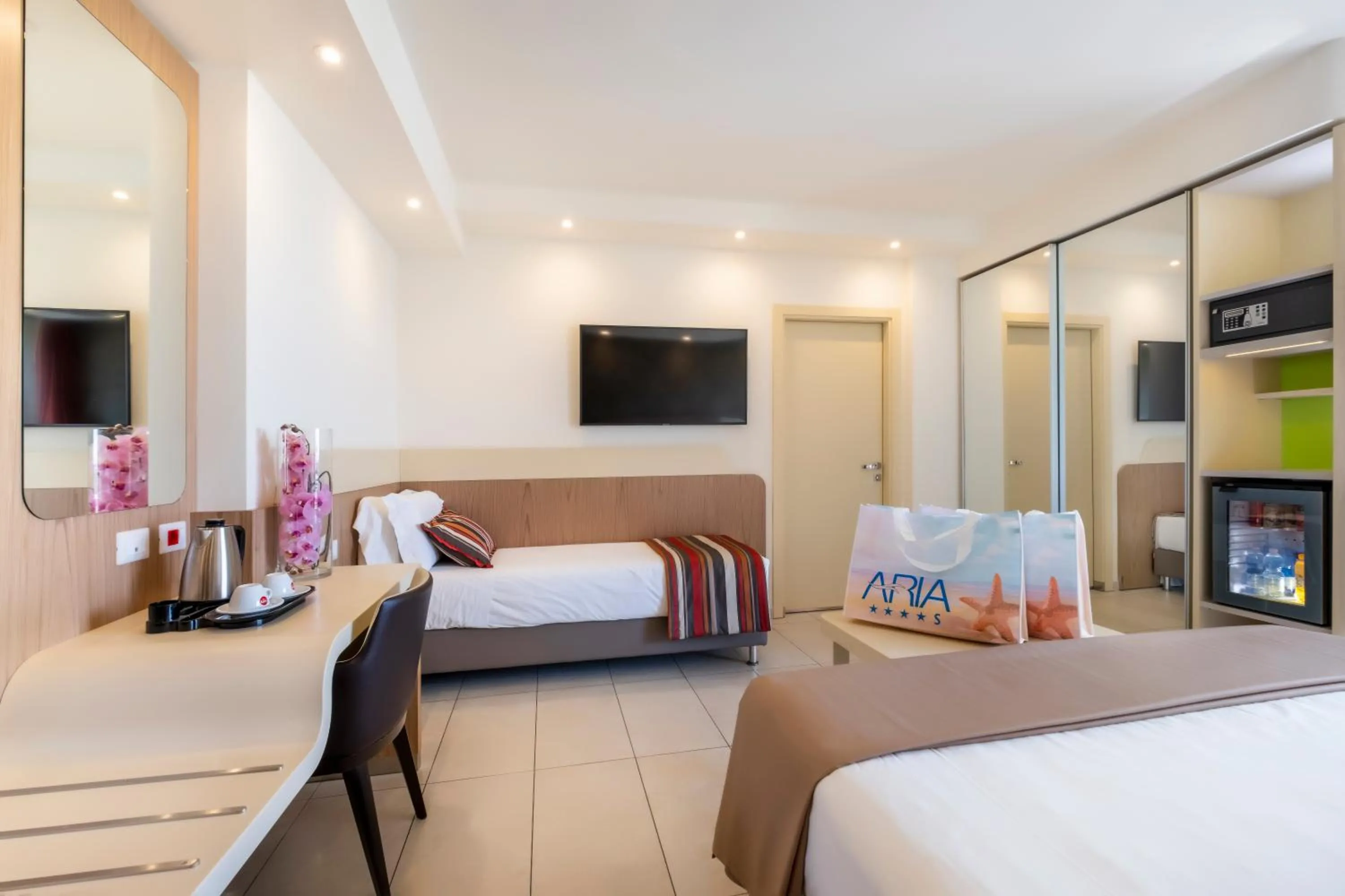 Bedroom, Bed in Hotel Aria