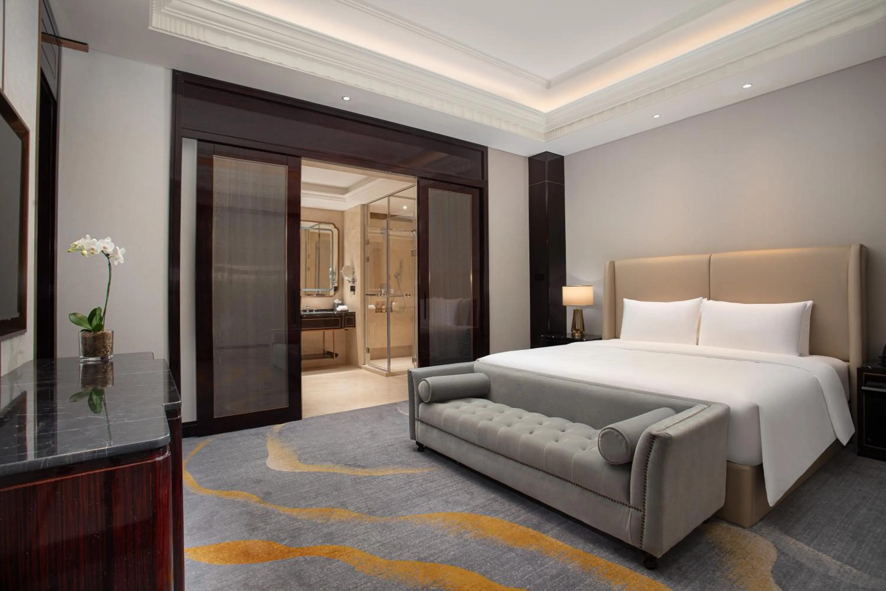 Bedroom, Bed in Crowne Plaza Chengdu Tianfu New Area by IHG