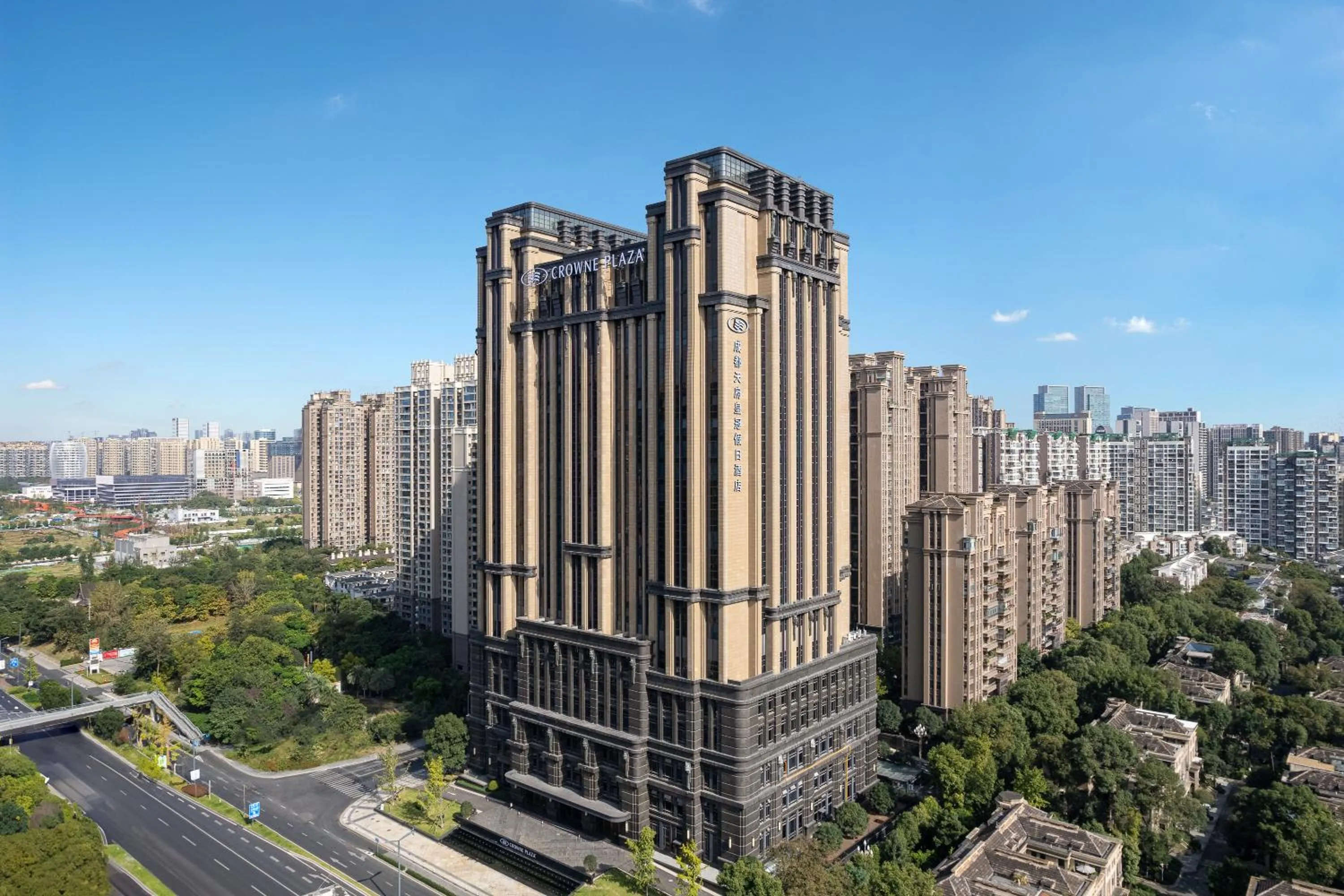 Property building in Crowne Plaza Chengdu Tianfu New Area by IHG