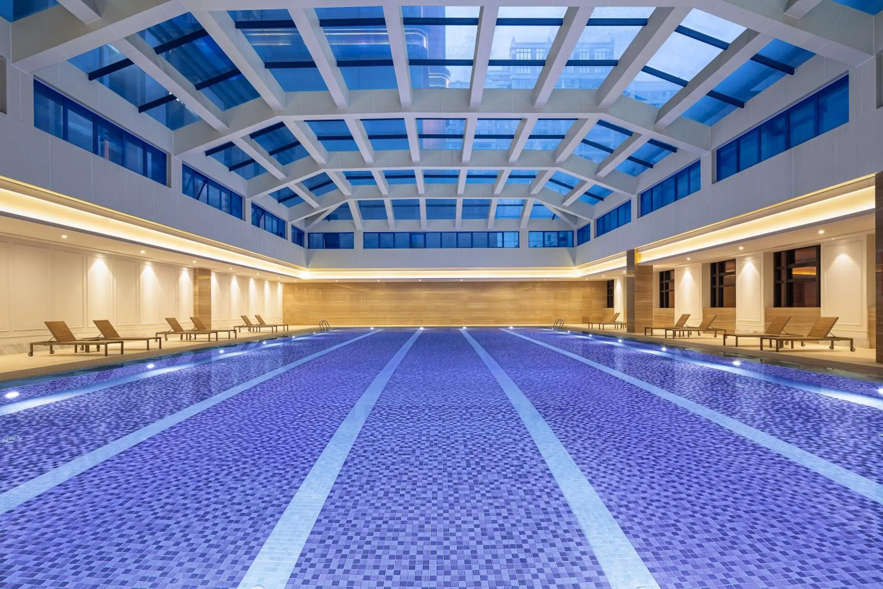 Swimming pool in Crowne Plaza Chengdu Tianfu New Area by IHG Swimming pool in Crowne Plaza Chengdu Tianfu New Area by IHG