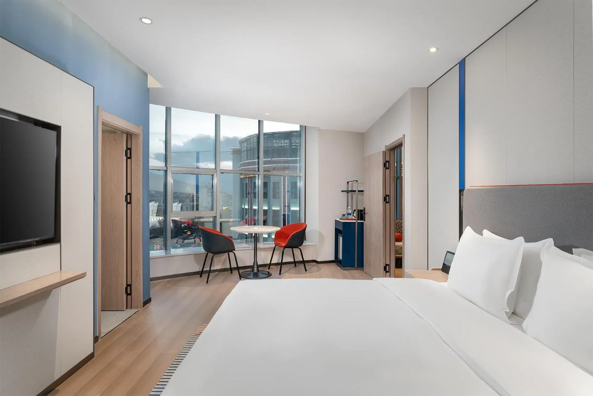 Bed in Holiday Inn Express Shangri-La by IHG