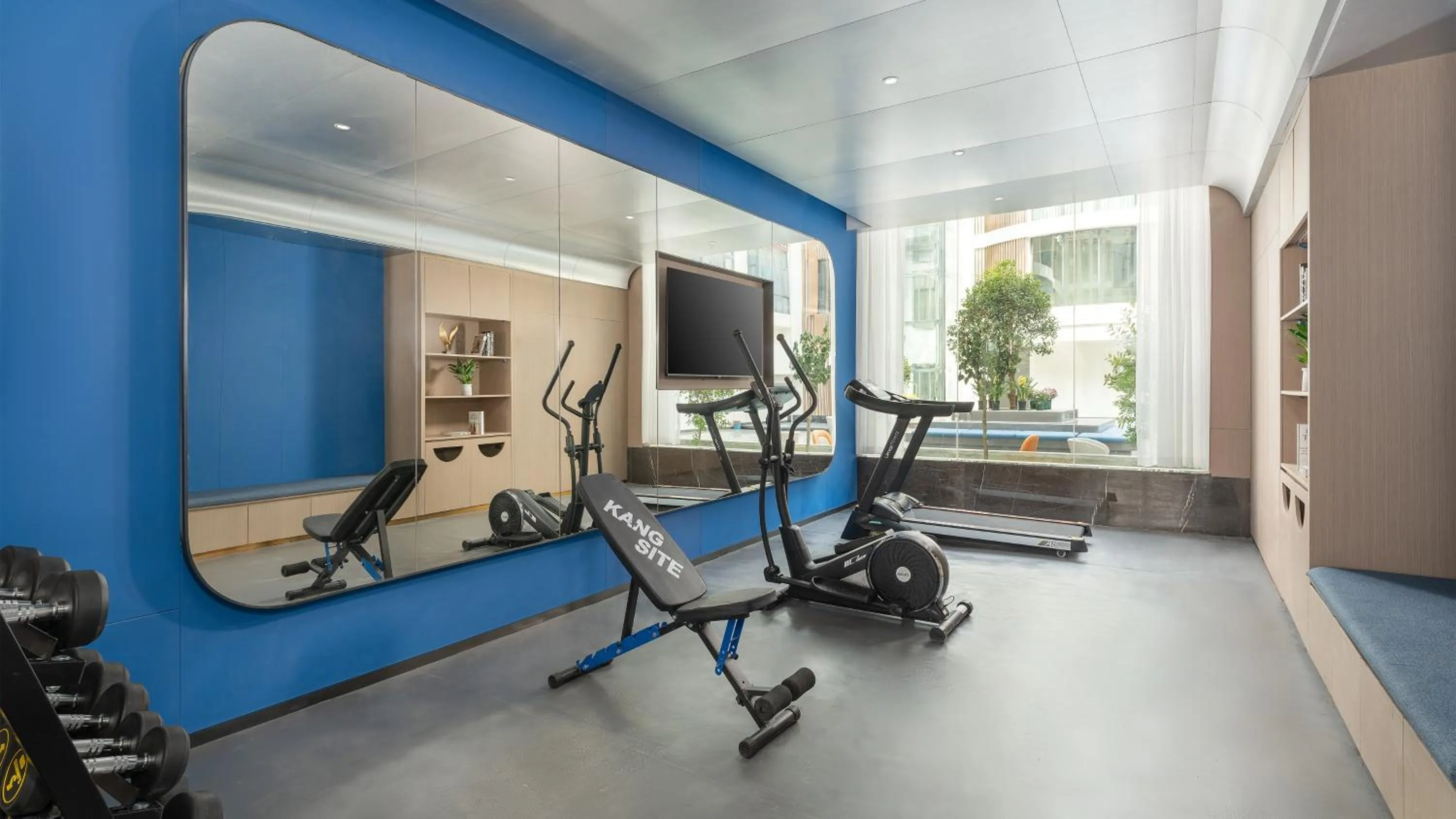 Fitness centre/facilities in Holiday Inn Express Shangri-La by IHG